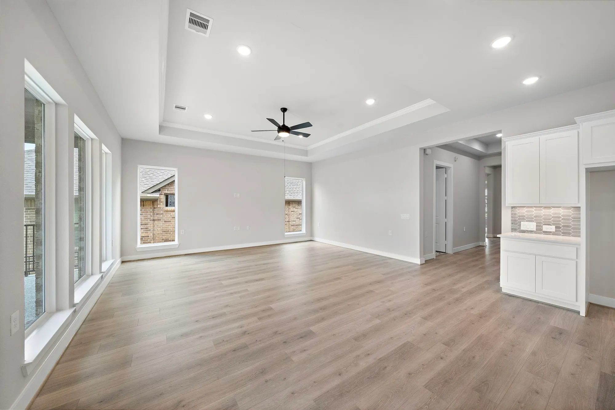 Property Slideshow image 15 of 50 | 10017 larkin cv, Willis, TX, 77318