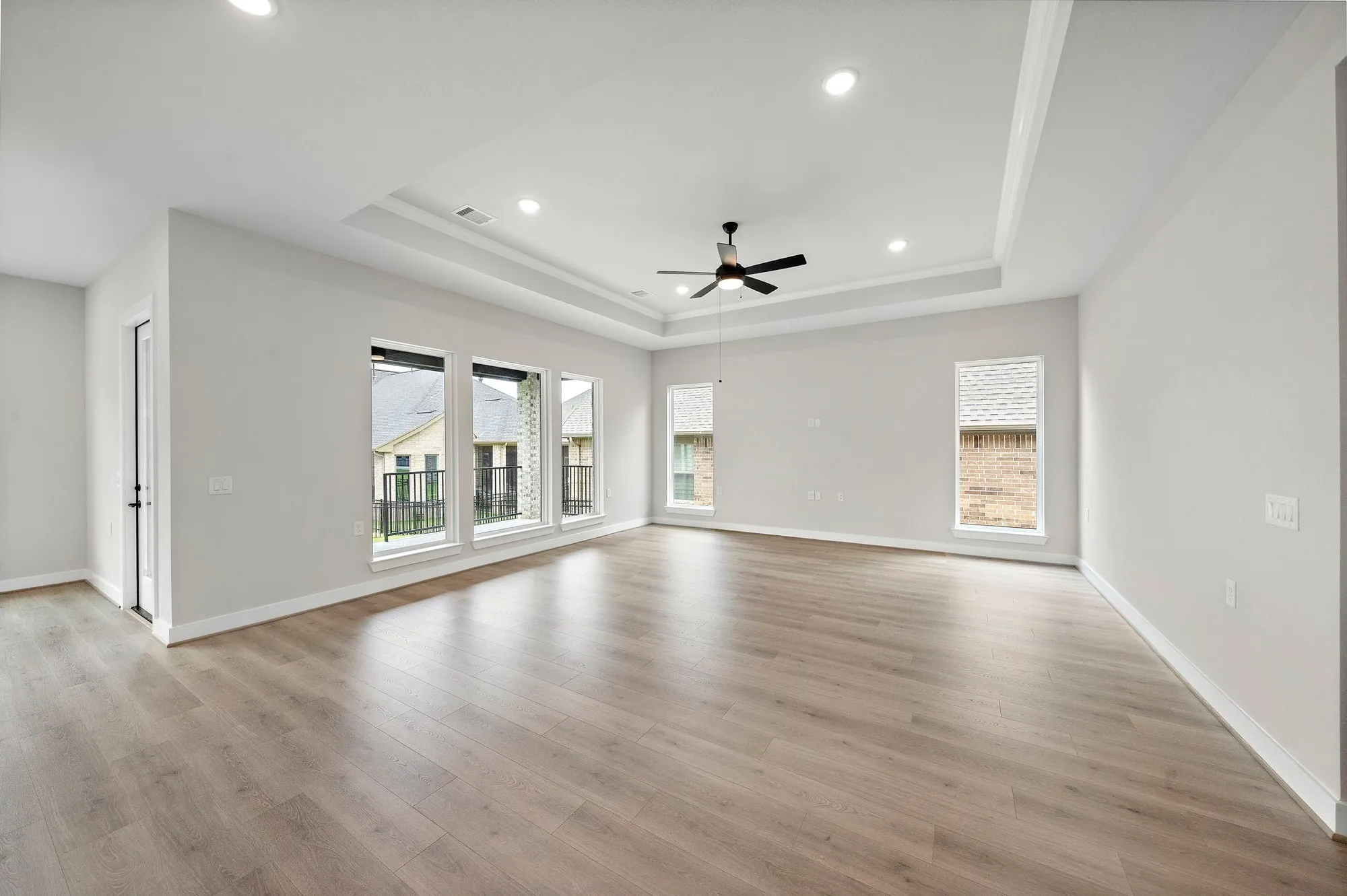 Property Slideshow image 16 of 50 | 10017 larkin cv, Willis, TX, 77318