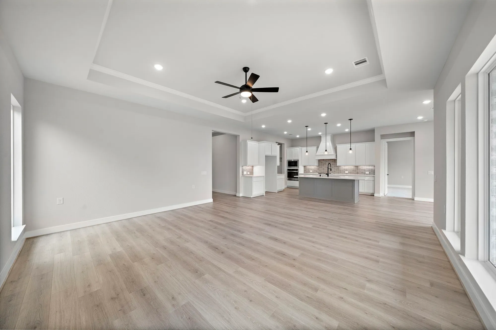 Property Slideshow image 18 of 50 | 10017 larkin cv, Willis, TX, 77318