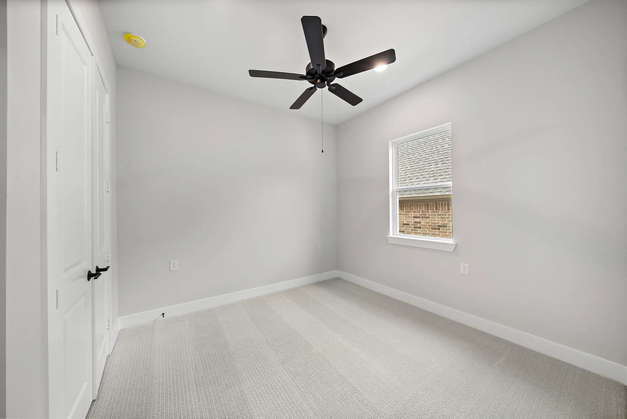 Property Slideshow image 36 of 50 | 10017 larkin cv, Willis, TX, 77318