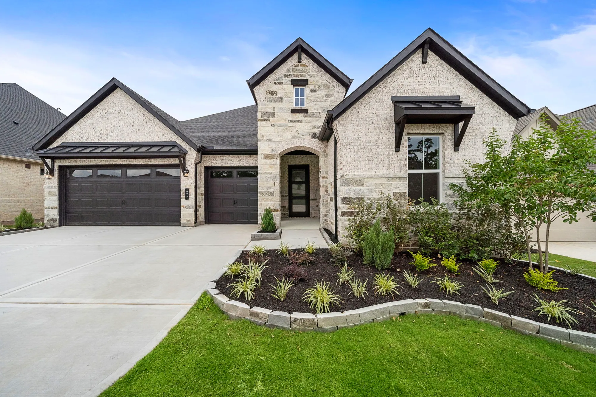 Property Slideshow image 3 of 50 | 10017 larkin cv, Willis, TX, 77318