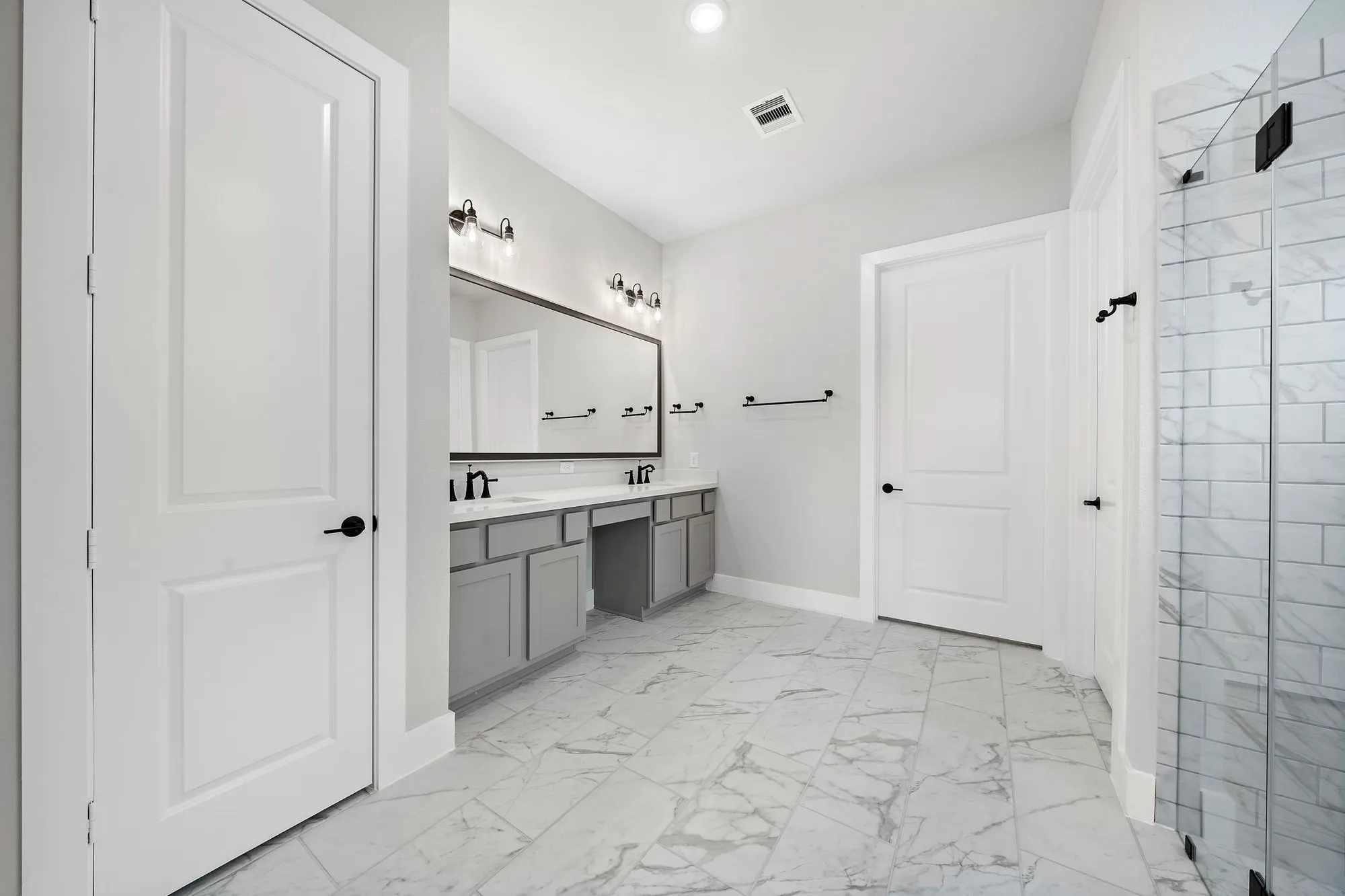 Property Slideshow image 30 of 50 | 10017 larkin cv, Willis, TX, 77318