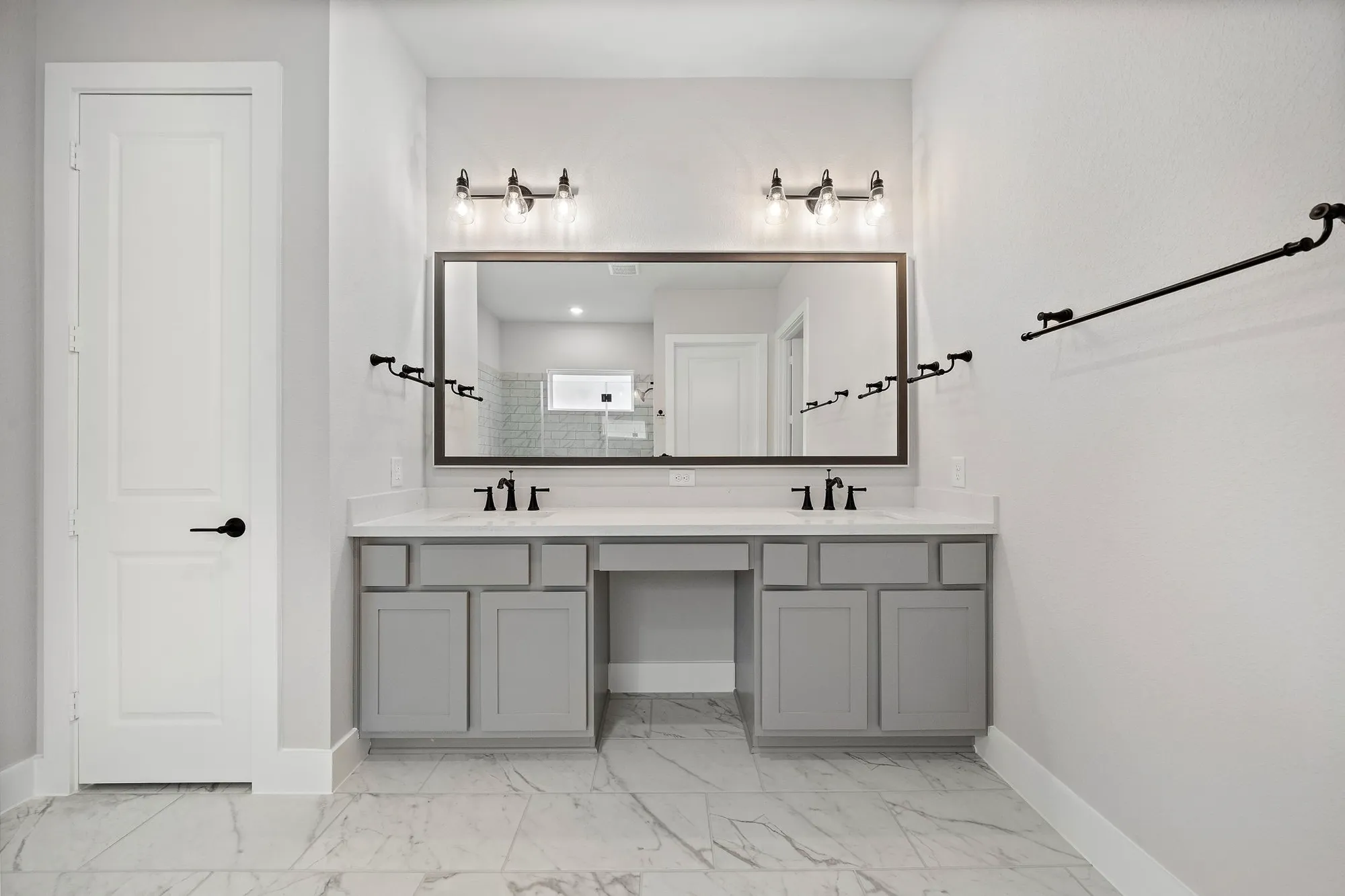 Property Slideshow image 32 of 50 | 10017 larkin cv, Willis, TX, 77318