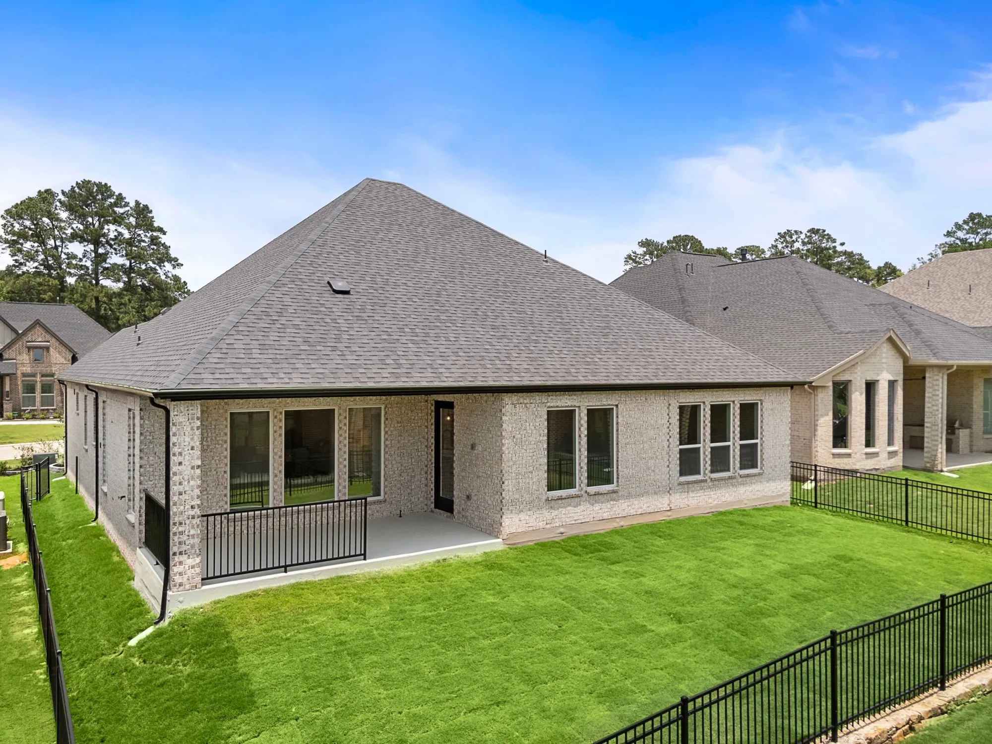 Property Slideshow image 40 of 50 | 10017 larkin cv, Willis, TX, 77318