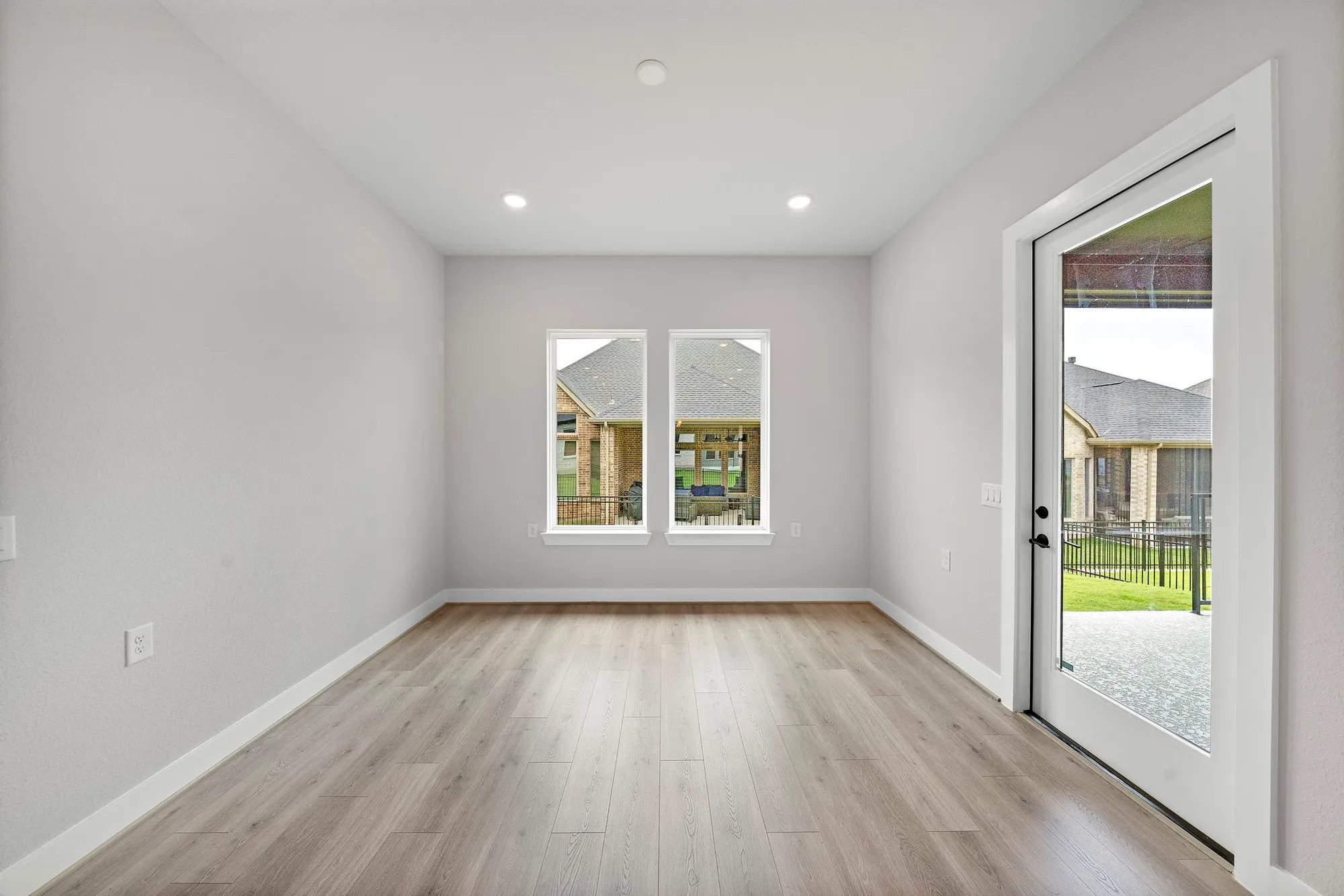 Property Slideshow image 8 of 50 | 10017 larkin cv, Willis, TX, 77318