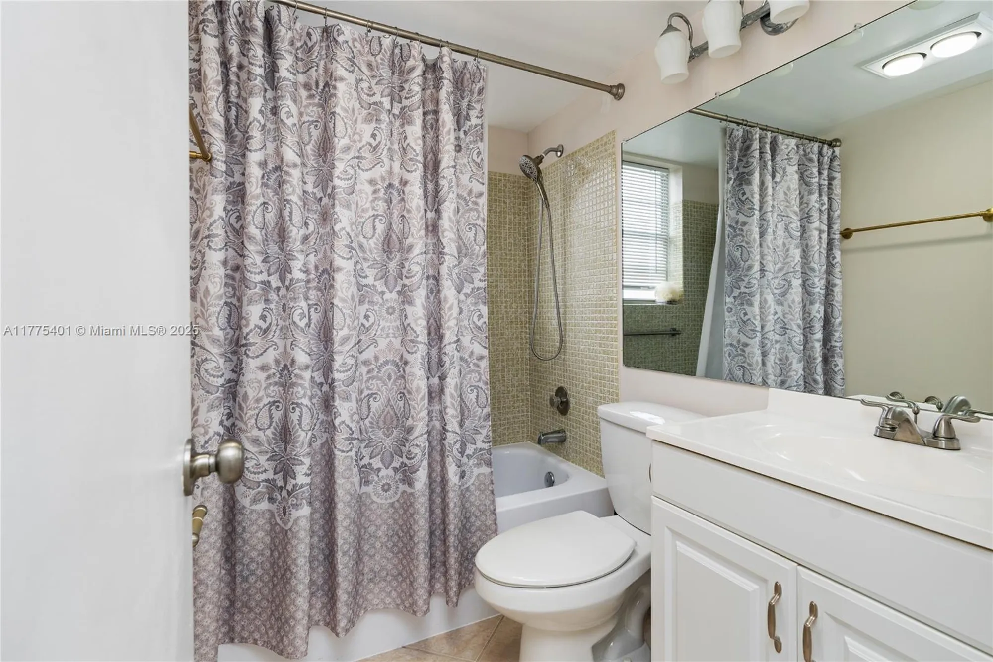 Property Slideshow image 19 of 29 | 40 harwood b # 40, Deerfield Beach, FL, 33442