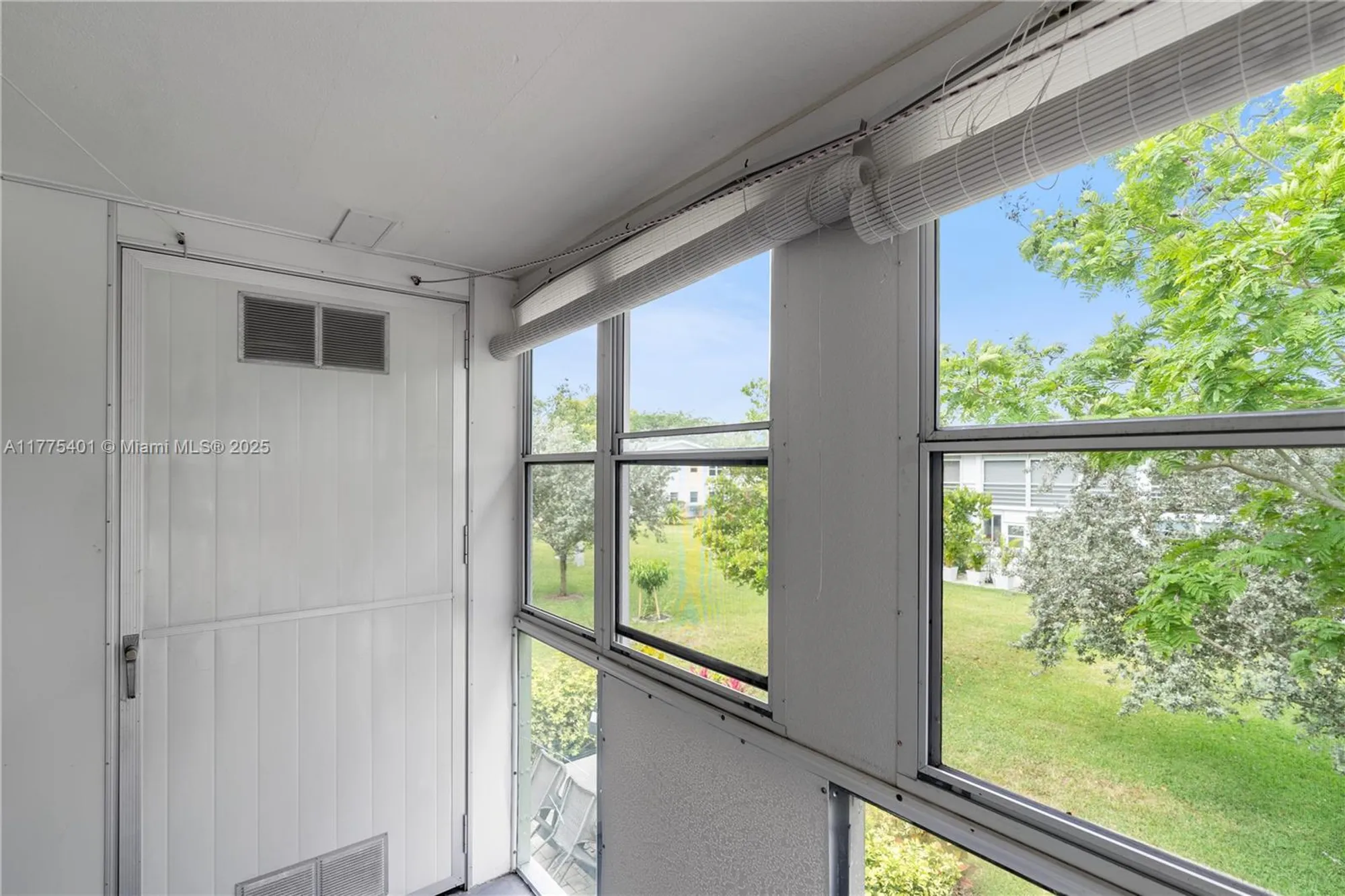 Property Slideshow image 24 of 29 | 40 harwood b # 40, Deerfield Beach, FL, 33442