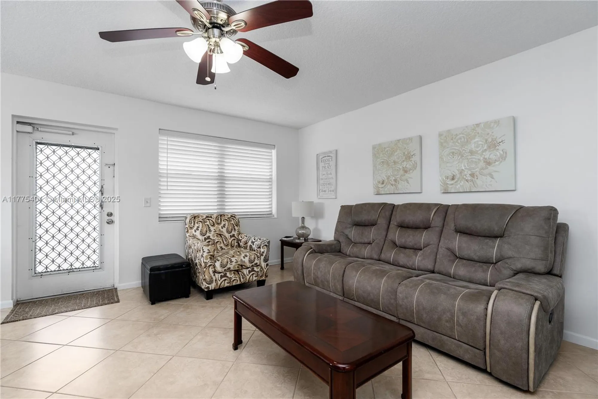 Property Slideshow image 4 of 29 | 40 harwood b # 40, Deerfield Beach, FL, 33442
