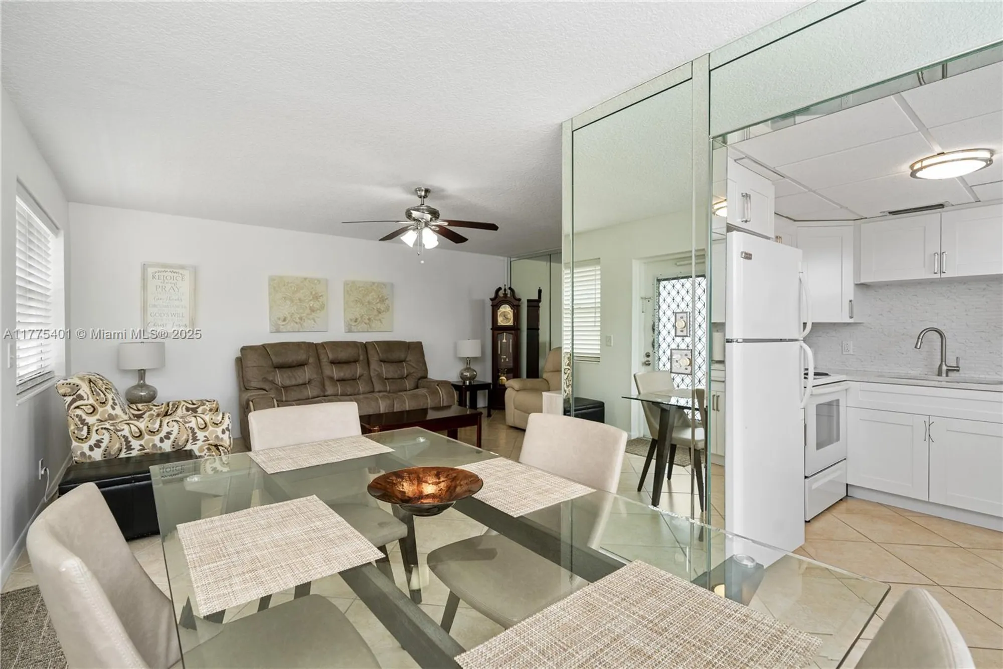 Property Slideshow image 5 of 29 | 40 harwood b # 40, Deerfield Beach, FL, 33442