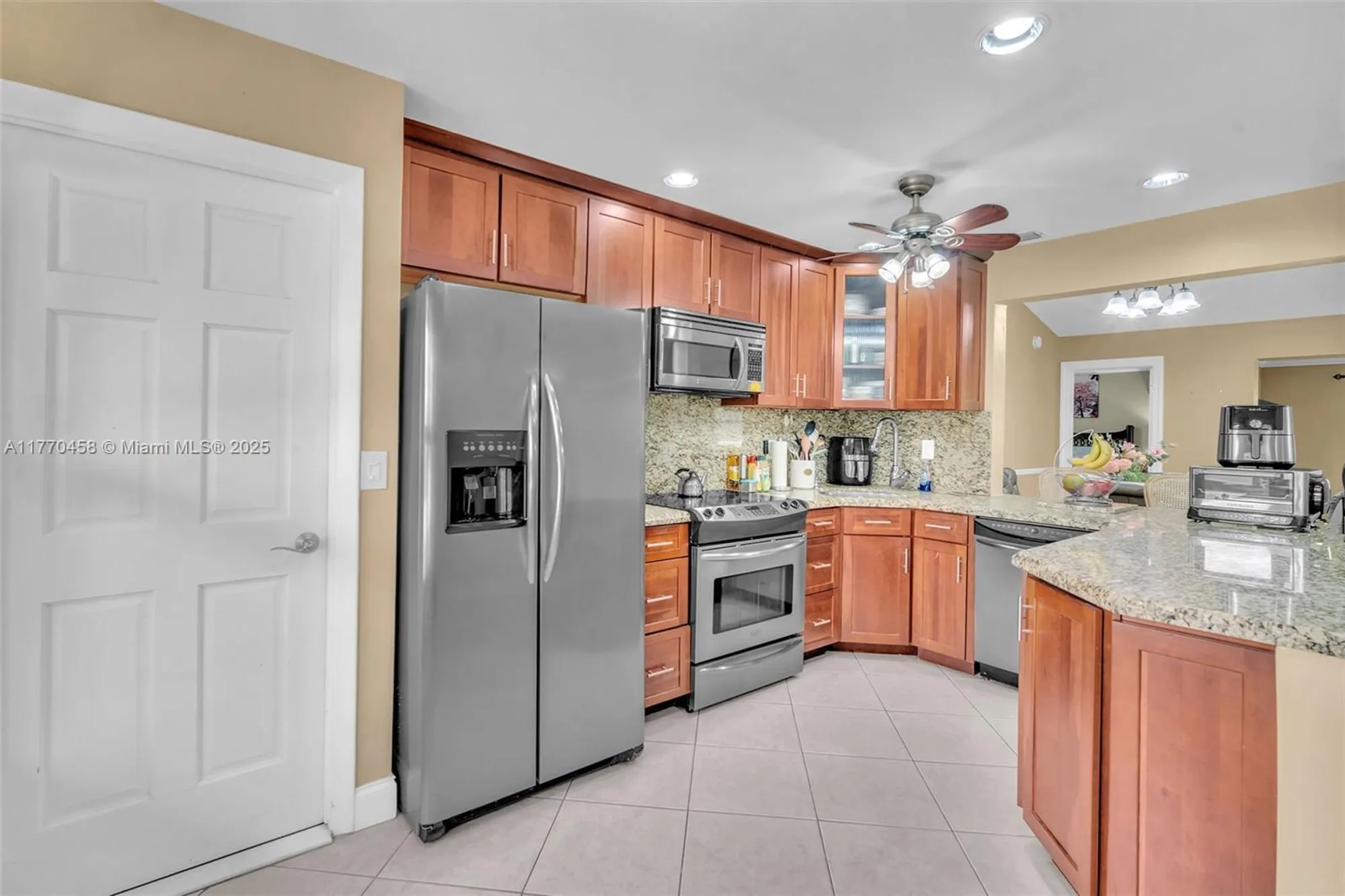 Property Slideshow image 11 of 32 | 2343 sw 15th pl, Deerfield Beach, FL, 33442