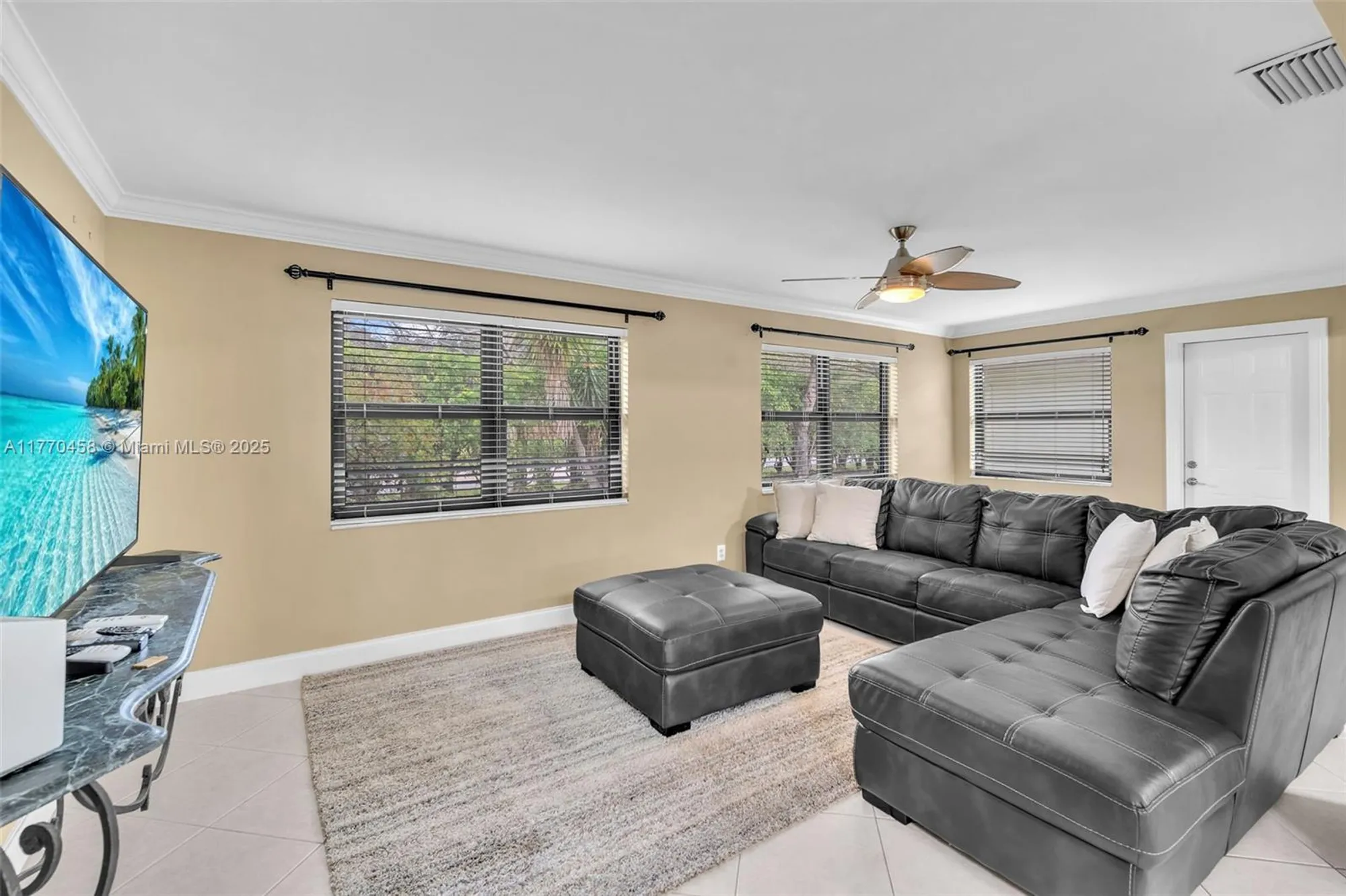 Property Slideshow image 20 of 32 | 2343 sw 15th pl, Deerfield Beach, FL, 33442