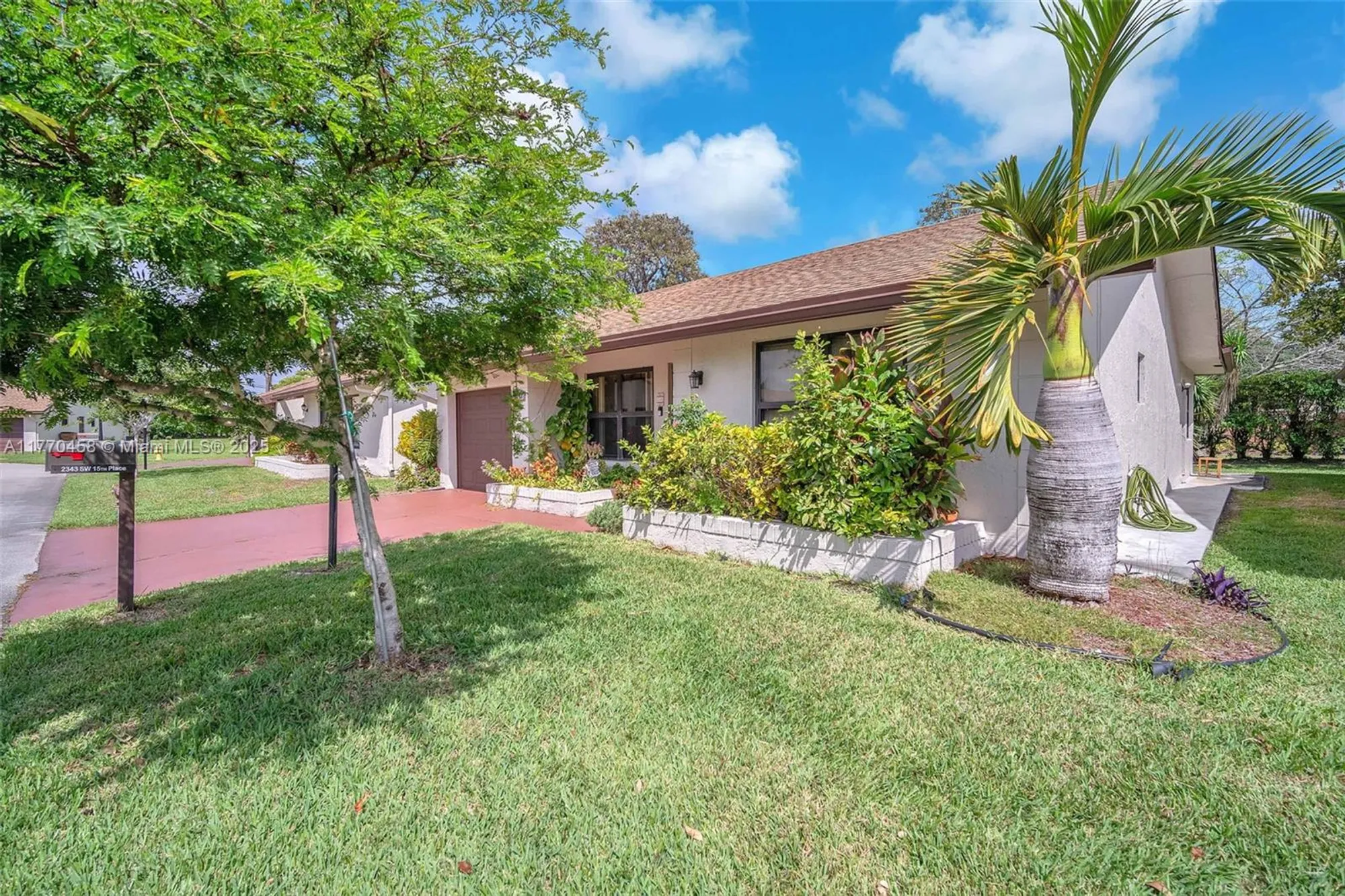 Property Slideshow image 4 of 32 | 2343 sw 15th pl, Deerfield Beach, FL, 33442