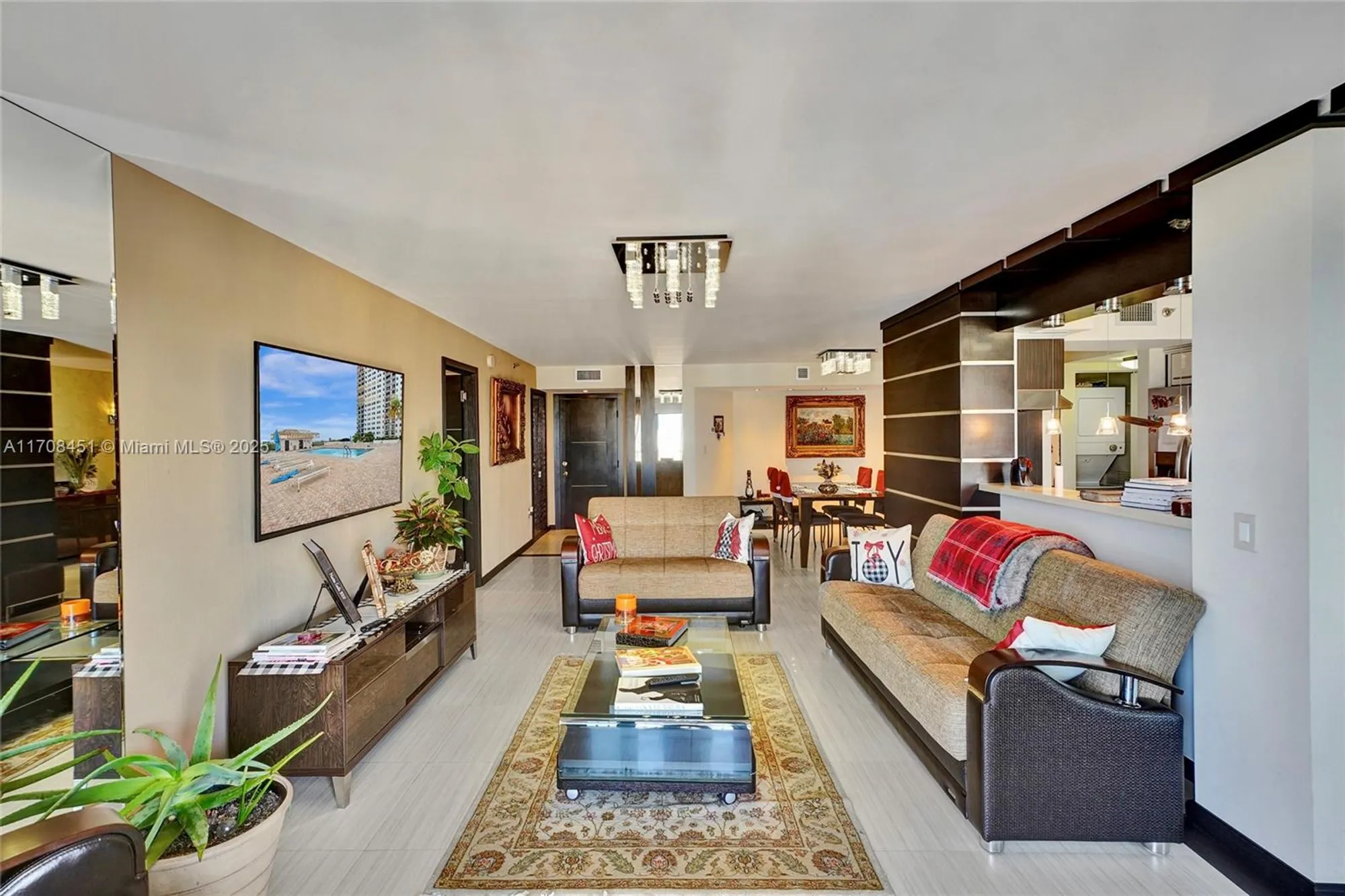 Property Slideshow image 16 of 79 | 1201 s ocean dr 1806n, Hollywood, FL, 33019