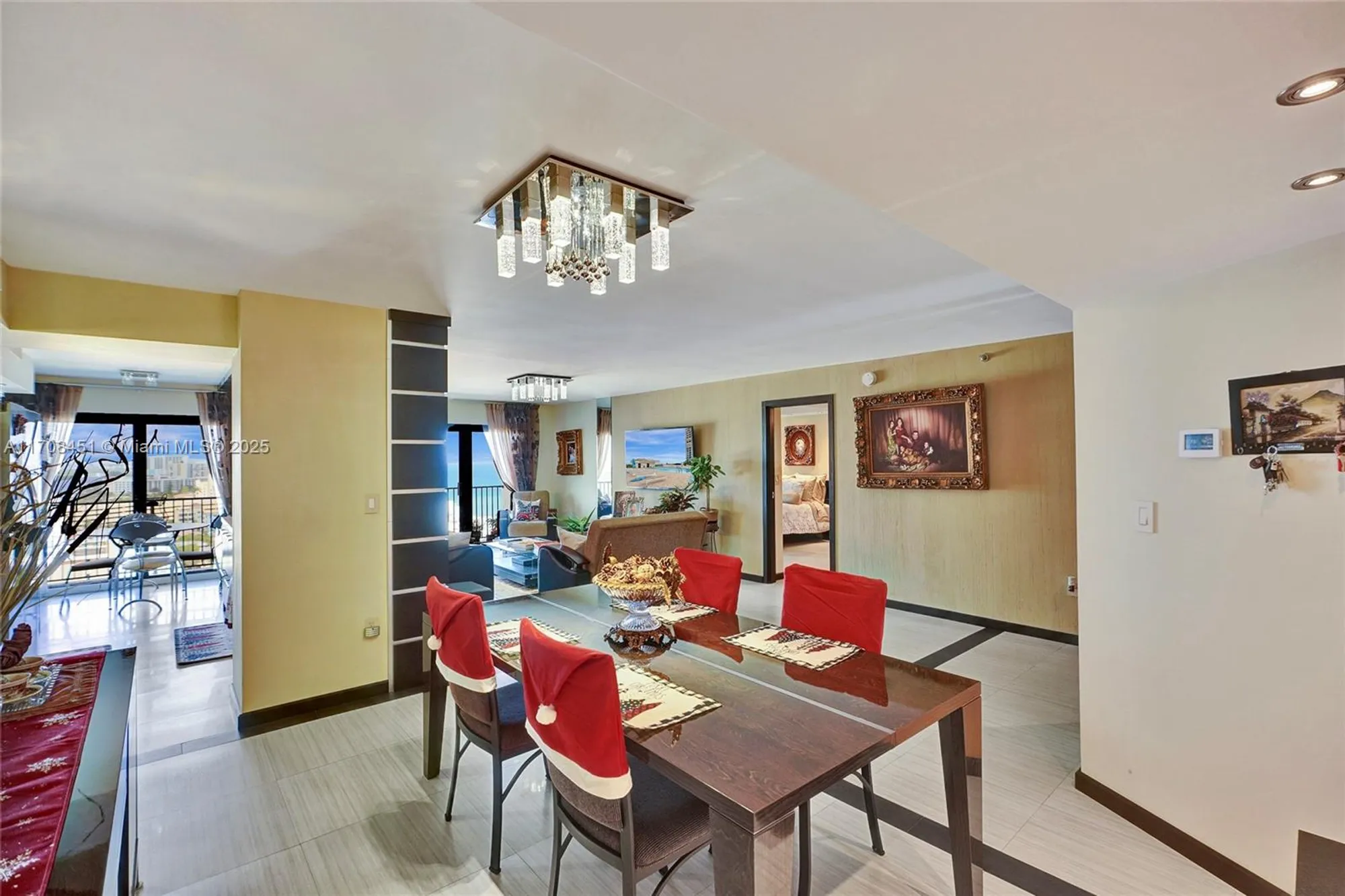 Property Slideshow image 13 of 79 | 1201 s ocean dr 1806n, Hollywood, FL, 33019