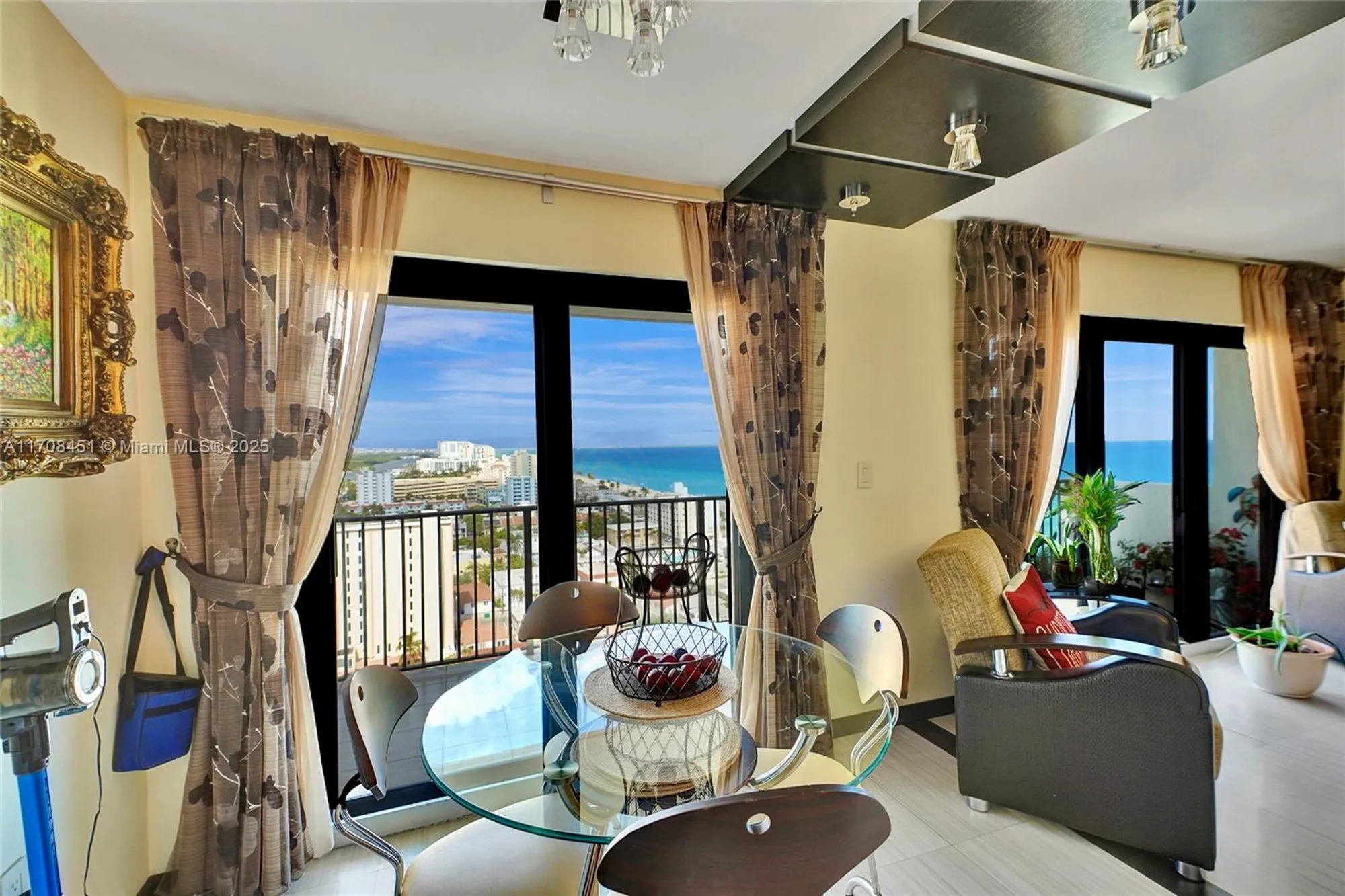 Property Slideshow image 22 of 79 | 1201 s ocean dr 1806n, Hollywood, FL, 33019
