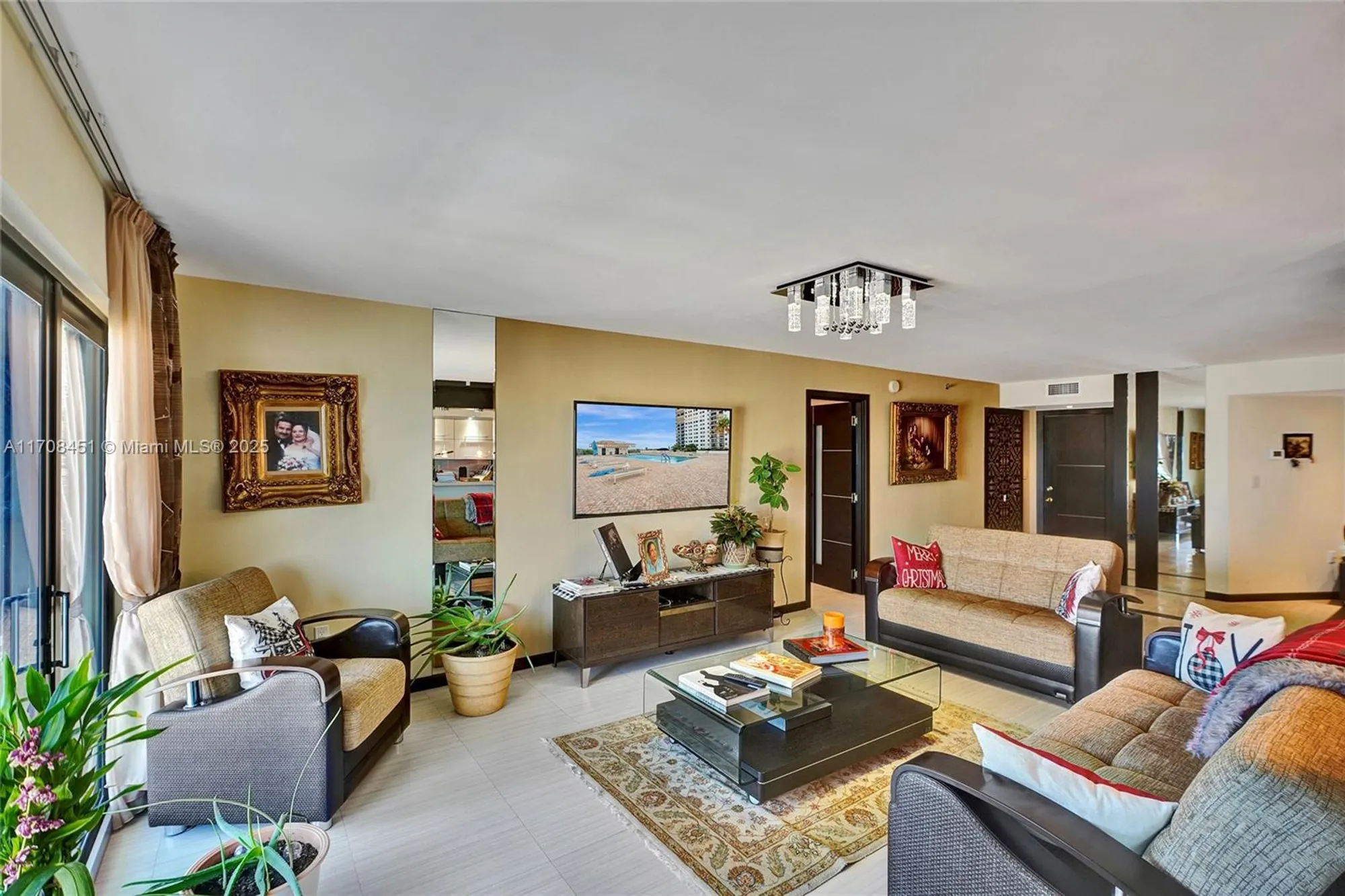 Property Slideshow image 23 of 79 | 1201 s ocean dr 1806n, Hollywood, FL, 33019