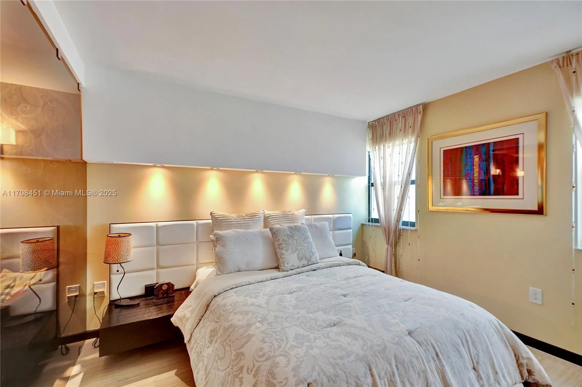 Property Slideshow image 41 of 79 | 1201 s ocean dr 1806n, Hollywood, FL, 33019