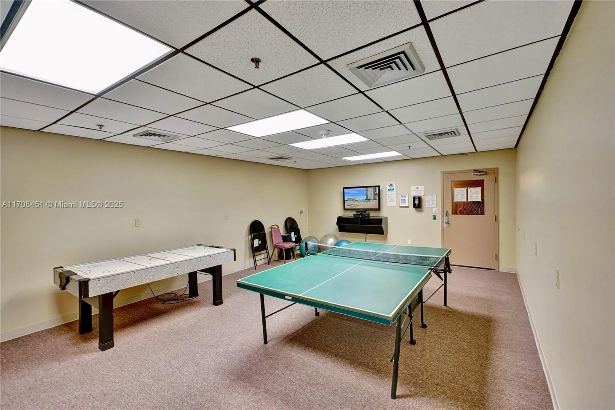 Property Slideshow image 57 of 79 | 1201 s ocean dr 1806n, Hollywood, FL, 33019