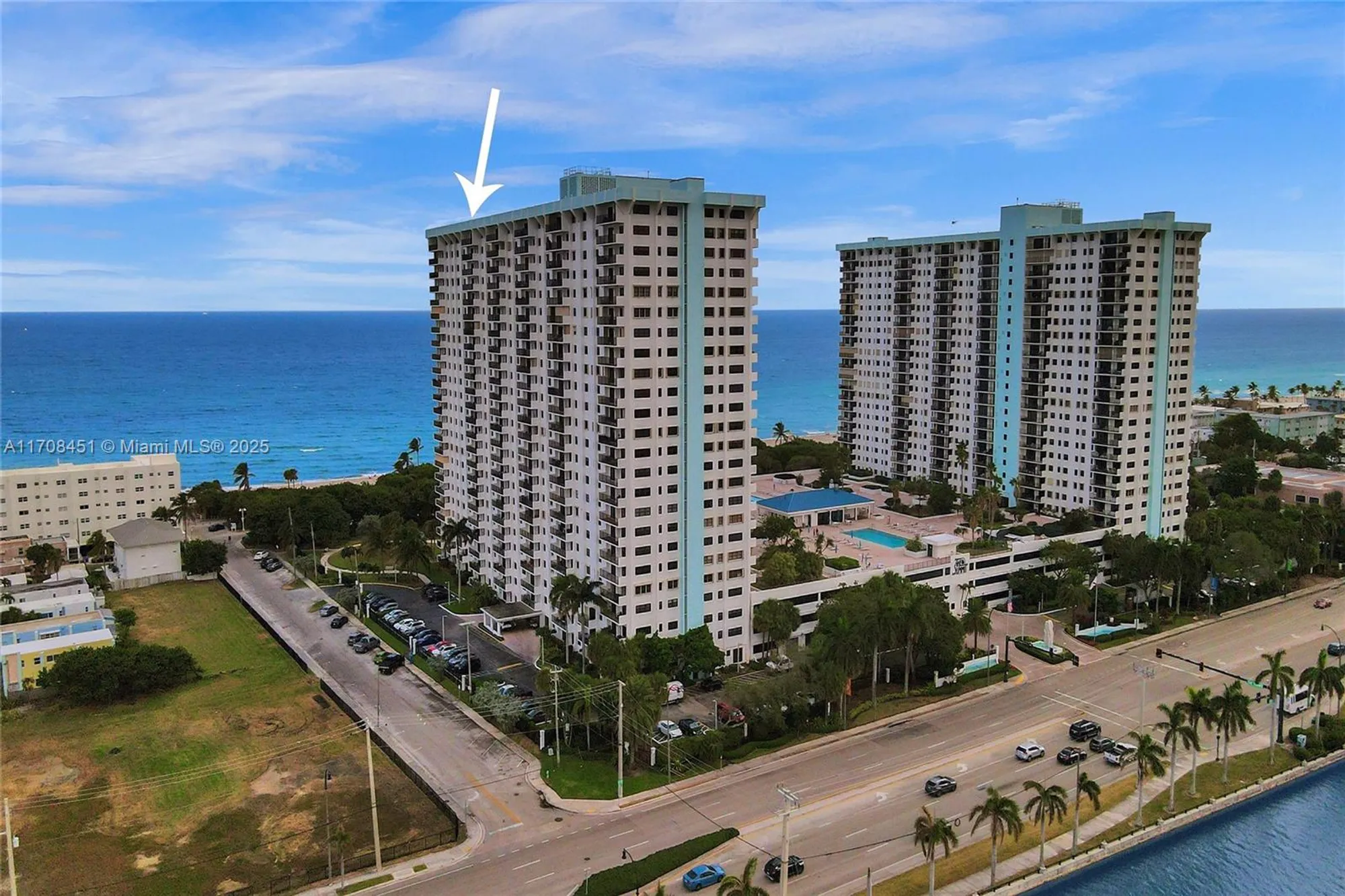 Property Slideshow image 5 of 79 | 1201 s ocean dr 1806n, Hollywood, FL, 33019