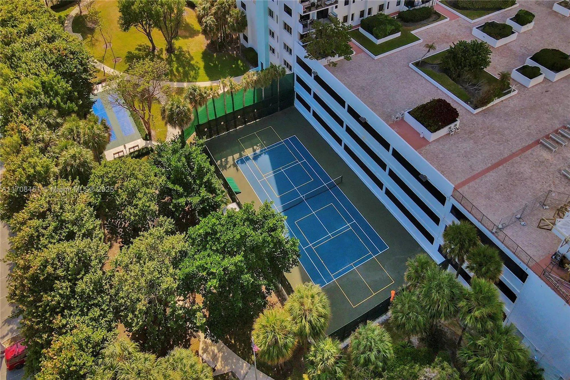 Property Slideshow image 64 of 79 | 1201 s ocean dr 1806n, Hollywood, FL, 33019