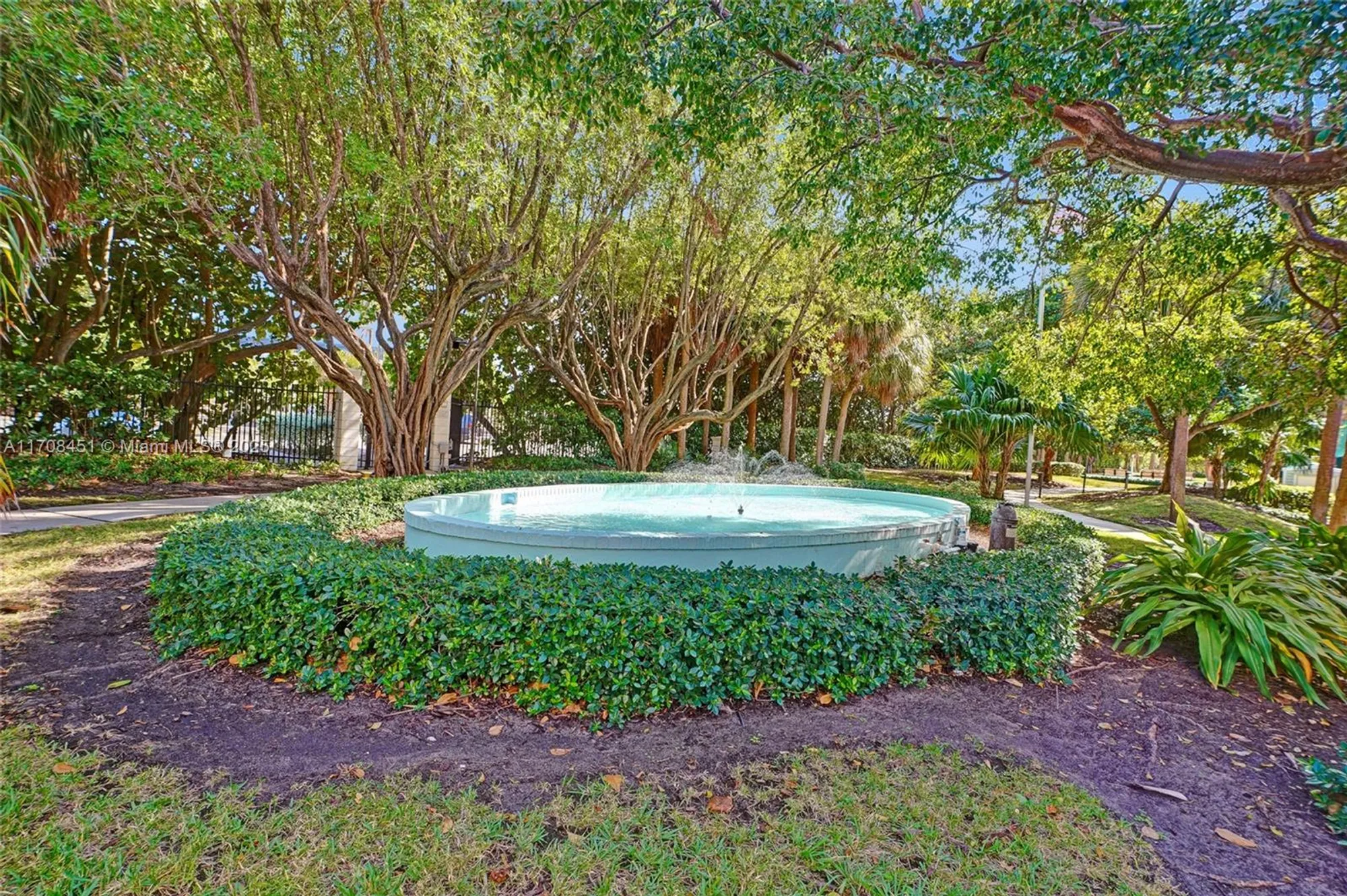 Property Slideshow image 66 of 79 | 1201 s ocean dr 1806n, Hollywood, FL, 33019