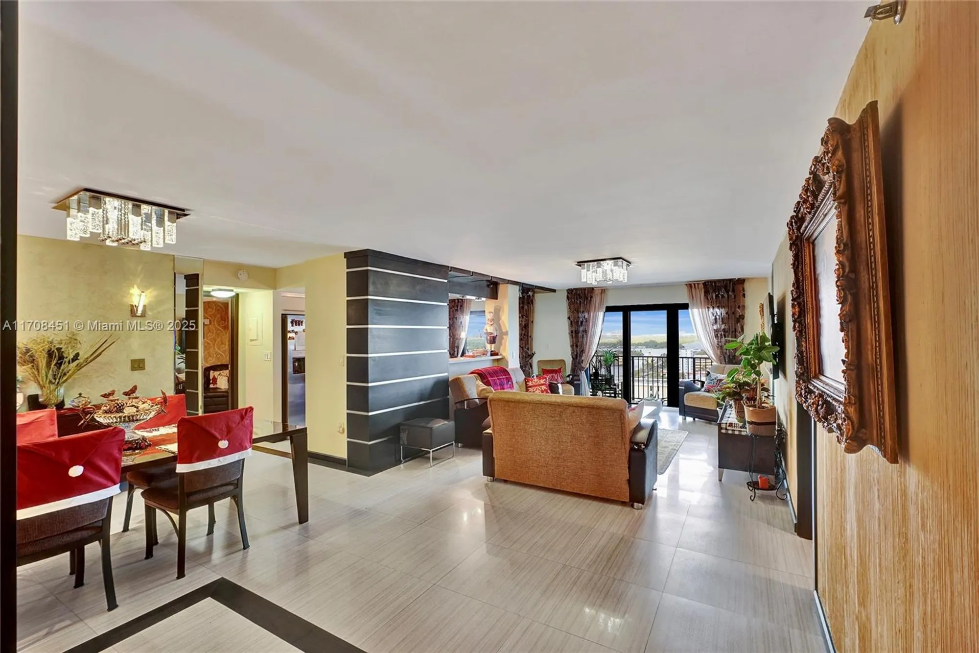 Property Slideshow image 9 of 79 | 1201 s ocean dr 1806n, Hollywood, FL, 33019