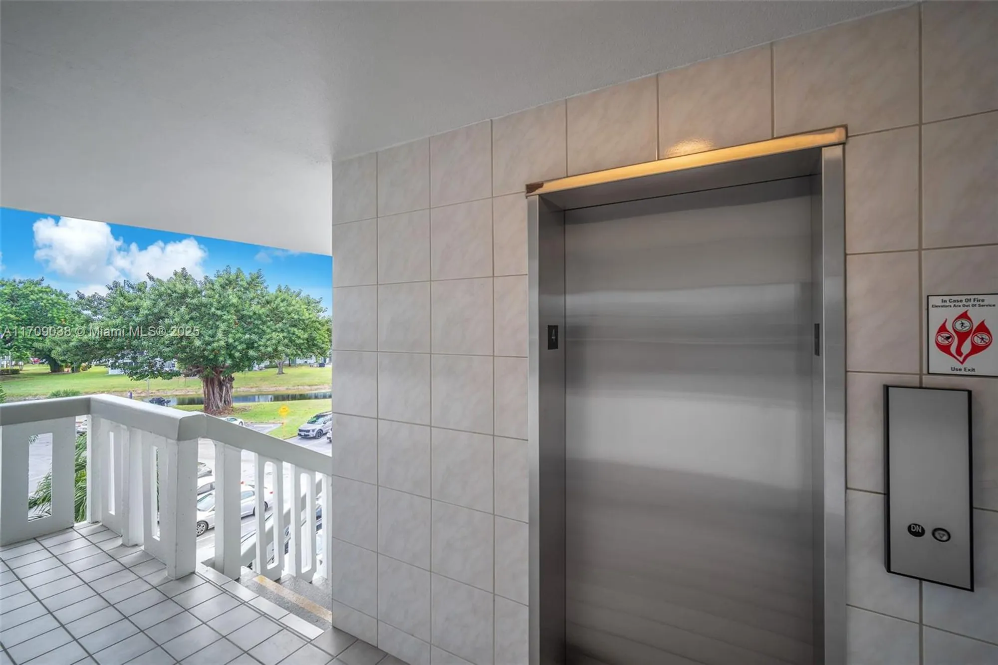 Property Slideshow image 19 of 25 | 4051 newport n # 4051, Deerfield Beach, FL, 33442