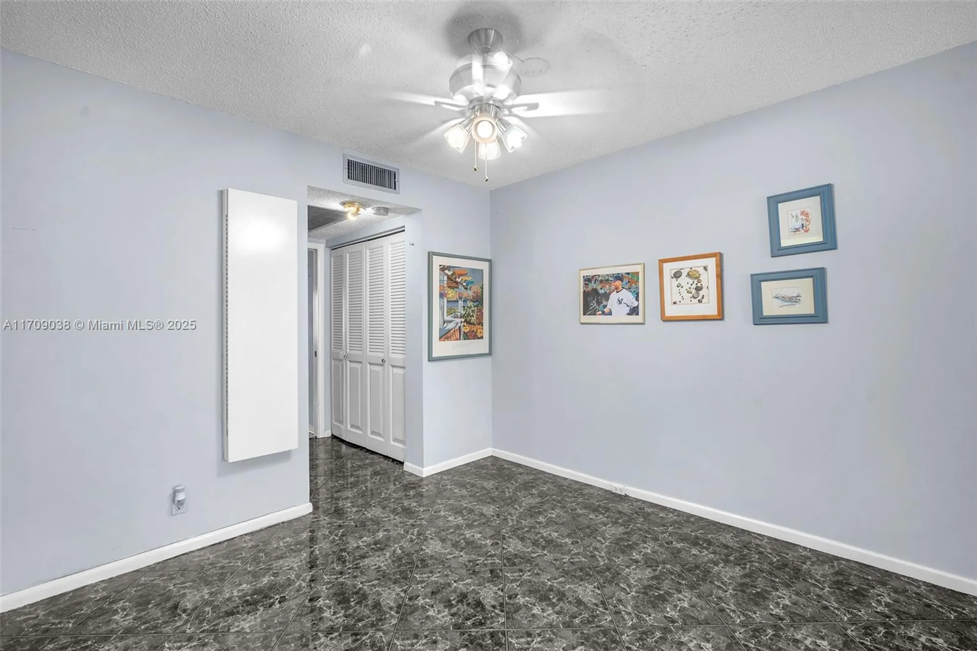 Property Slideshow image 4 of 25 | 4051 newport n # 4051, Deerfield Beach, FL, 33442