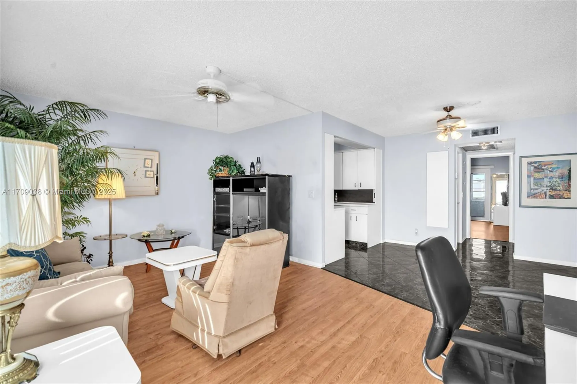 Property Slideshow image 5 of 25 | 4051 newport n # 4051, Deerfield Beach, FL, 33442