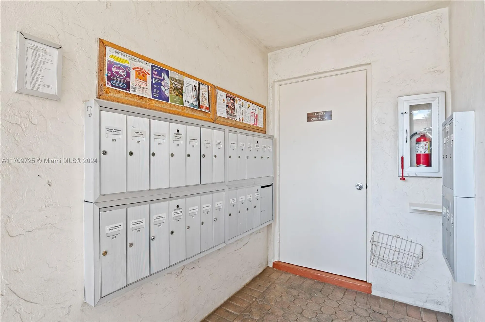 Property Slideshow image 24 of 32 | 711 s hollybrook dr 109, Pembroke Pines, FL, 33025