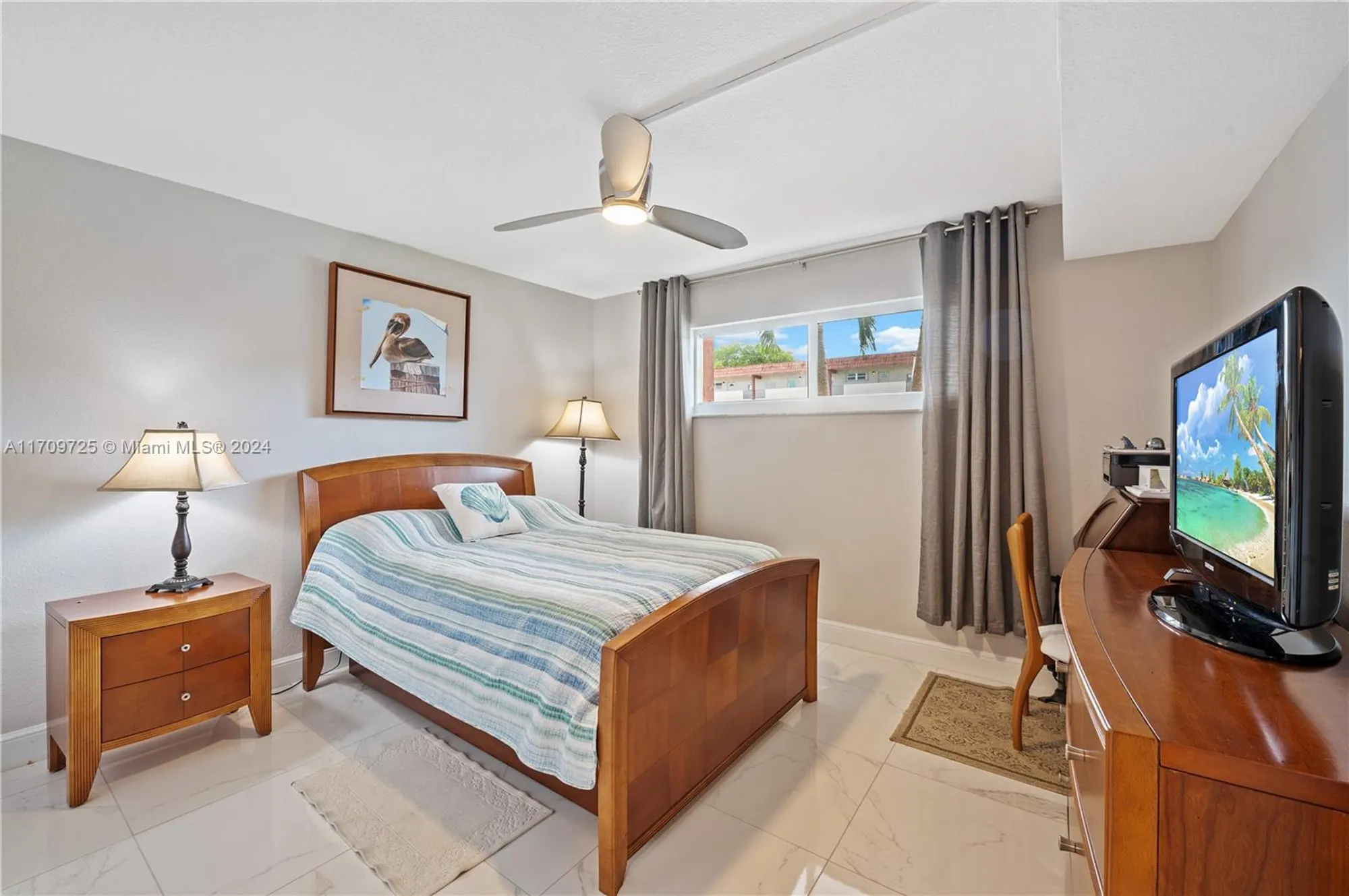 Property Slideshow image 20 of 32 | 711 s hollybrook dr 109, Pembroke Pines, FL, 33025