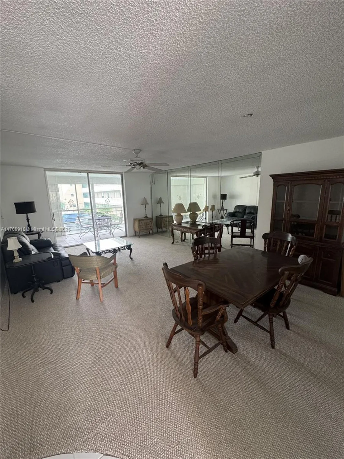 Property Slideshow image 4 of 36 | 415 se 11th ter 201, Dania Beach, FL, 33004