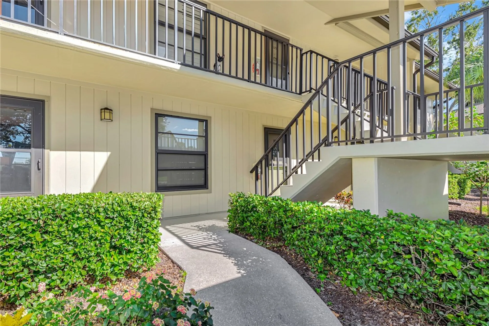 Property Slideshow image 30 of 36 | 33 plantation dr apt 104, Vero Beach, FL, 32966