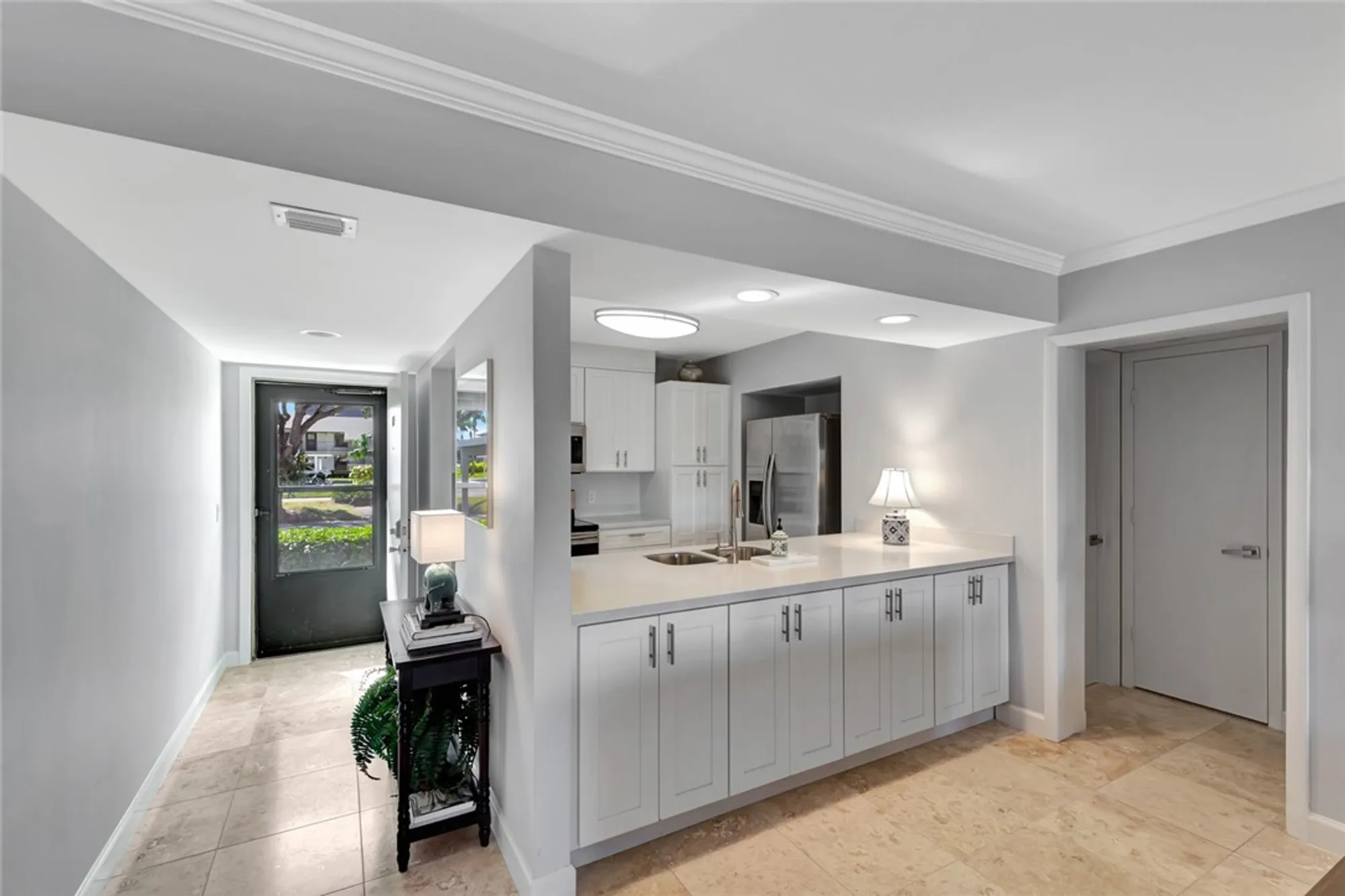 Property Slideshow image 4 of 36 | 33 plantation dr apt 104, Vero Beach, FL, 32966