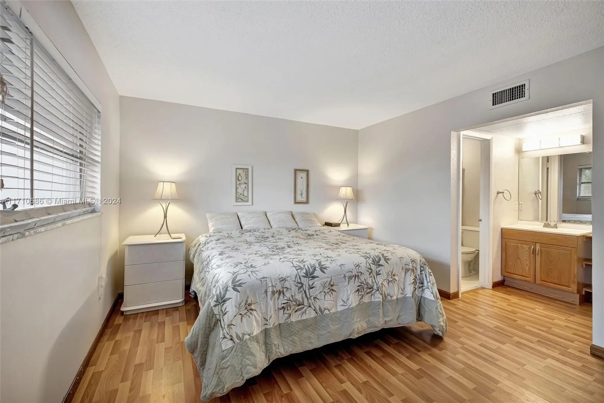 Property Slideshow image 15 of 29 | 7897 golf circle dr apt 309, Margate, FL, 33063
