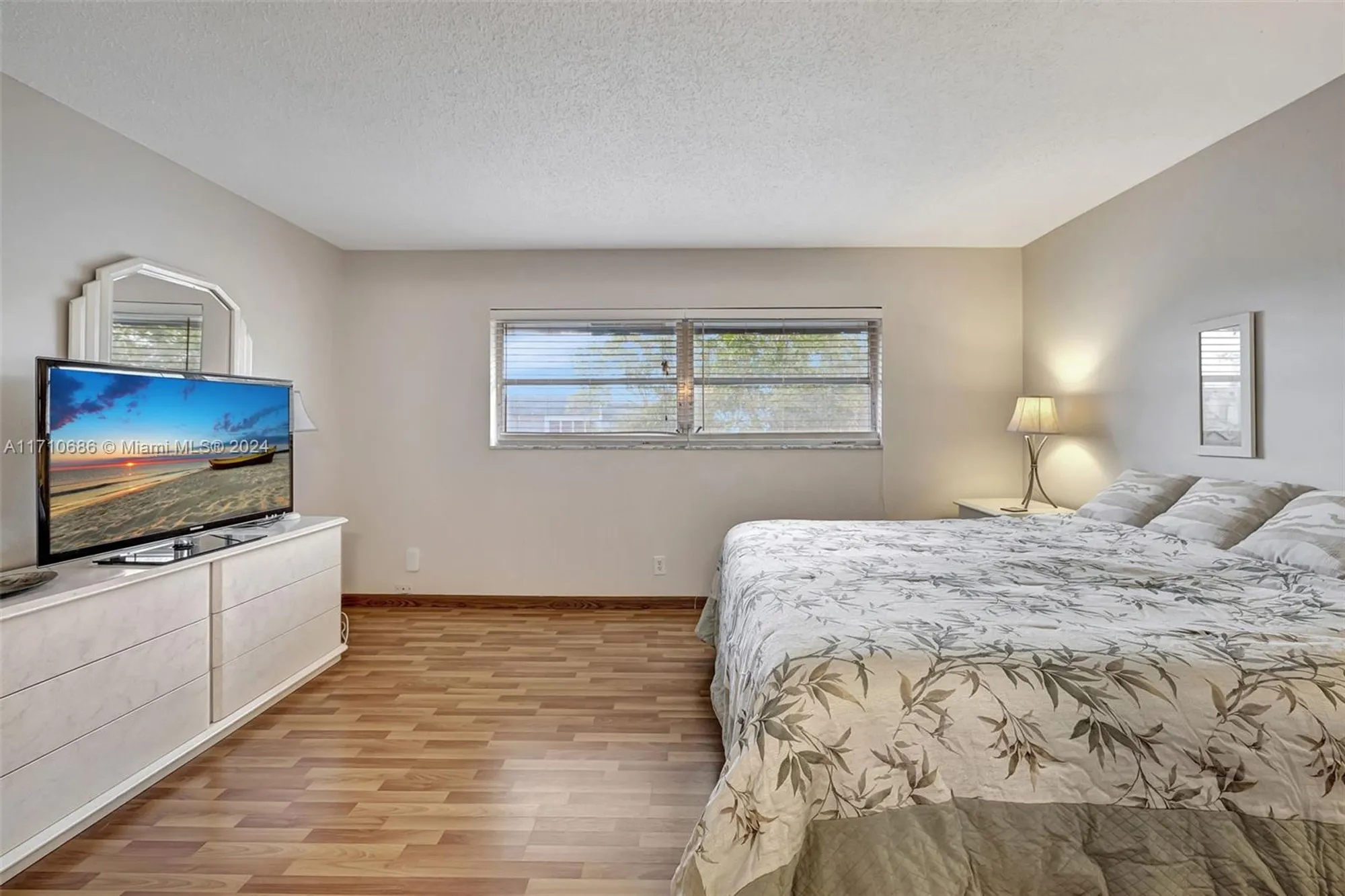 Property Slideshow image 17 of 29 | 7897 golf circle dr apt 309, Margate, FL, 33063