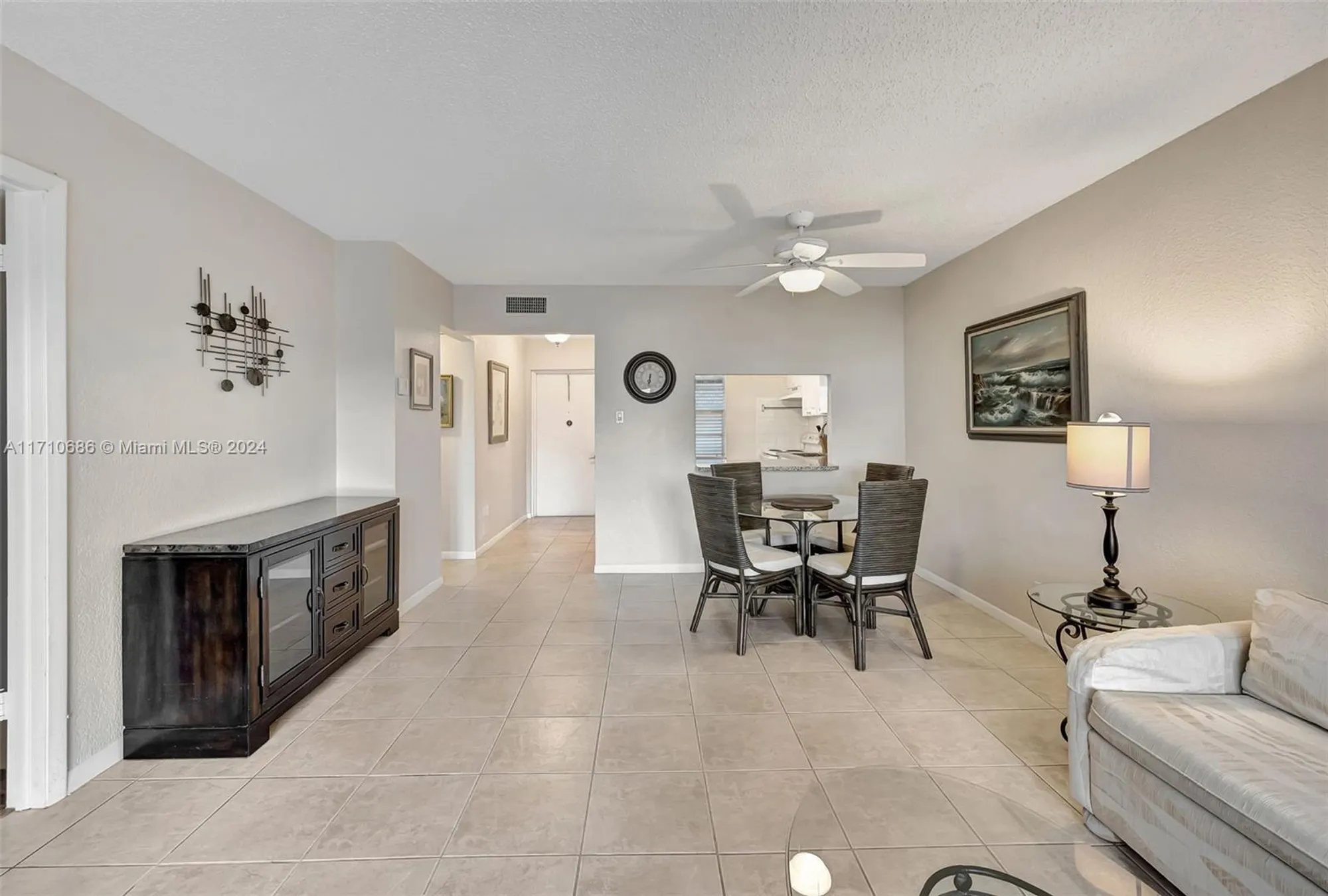 Property Slideshow image 13 of 29 | 7897 golf circle dr apt 309, Margate, FL, 33063
