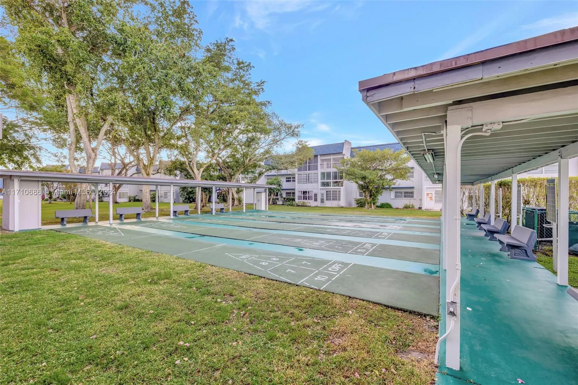 Property Slideshow image 27 of 29 | 7897 golf circle dr apt 309, Margate, FL, 33063