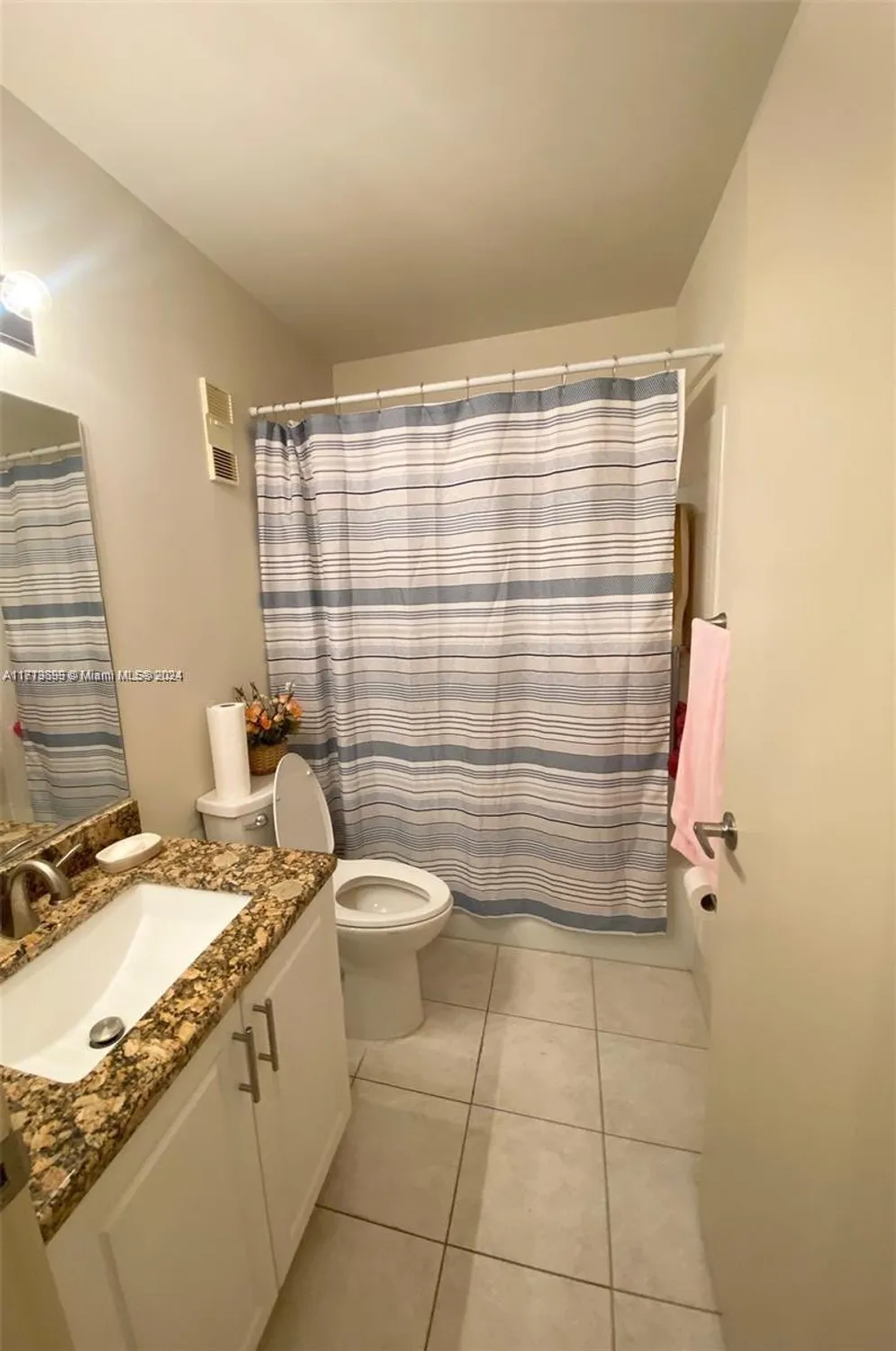 Property Slideshow image 18 of 38 | 8089 sweetbriar way # 8089, Boca Raton, FL, 33496