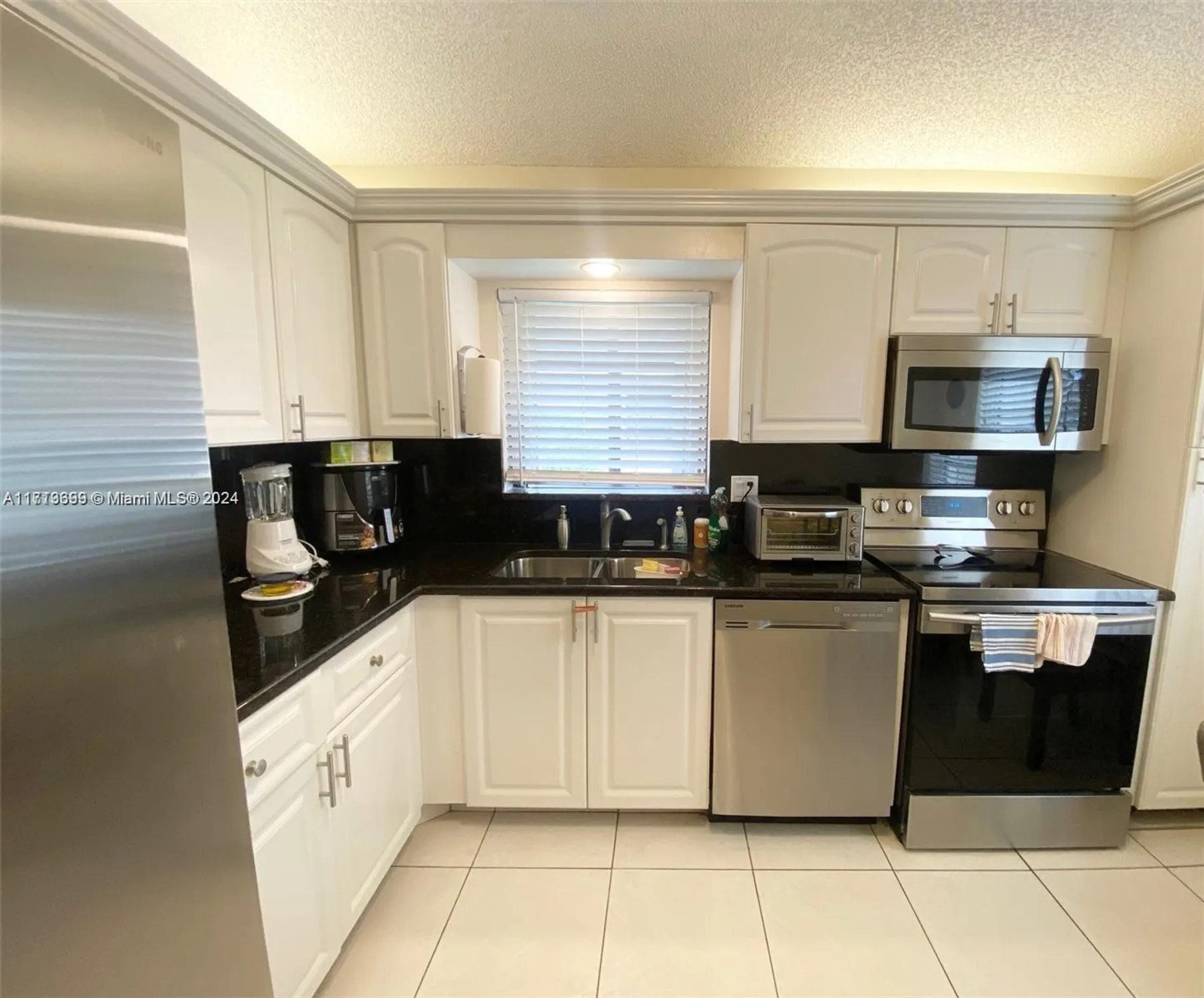 Property Slideshow image 4 of 38 | 8089 sweetbriar way # 8089, Boca Raton, FL, 33496