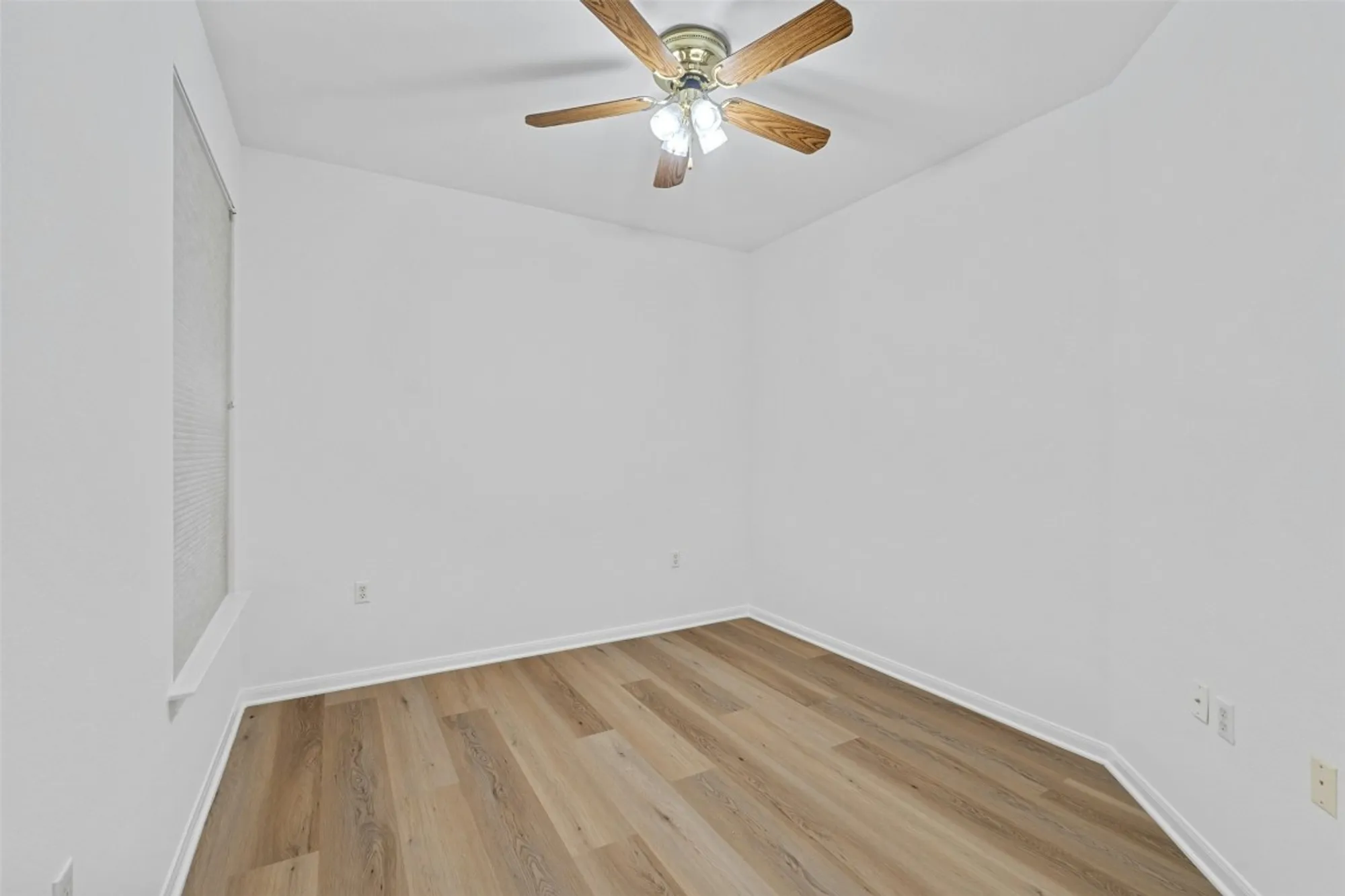 Property Slideshow image 18 of 34 | 101 buttercup trl, Georgetown, TX, 78633