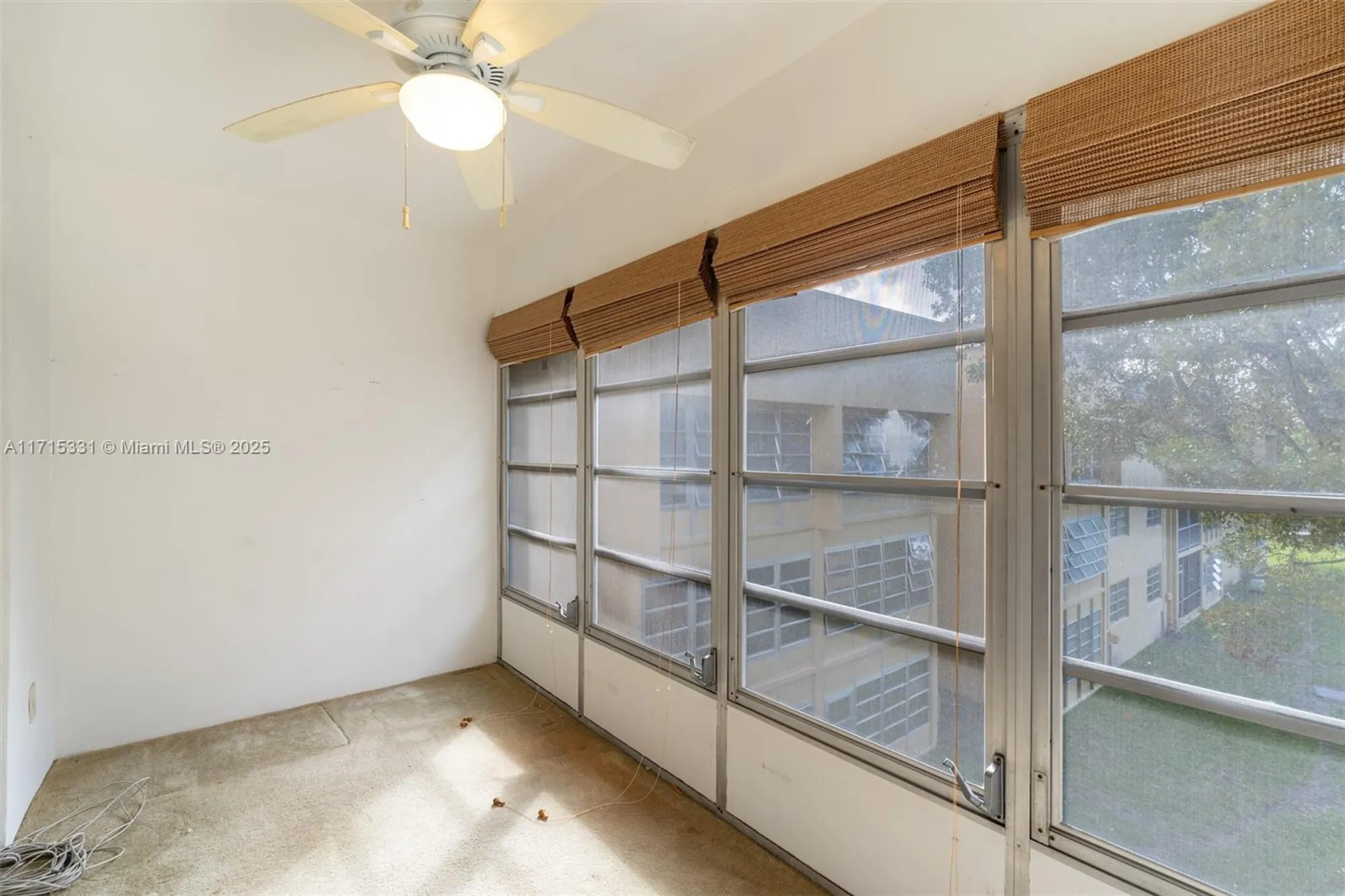 Property Slideshow image 19 of 21 | 6051 nw 61st ave 307, Tamarac, FL, 33319