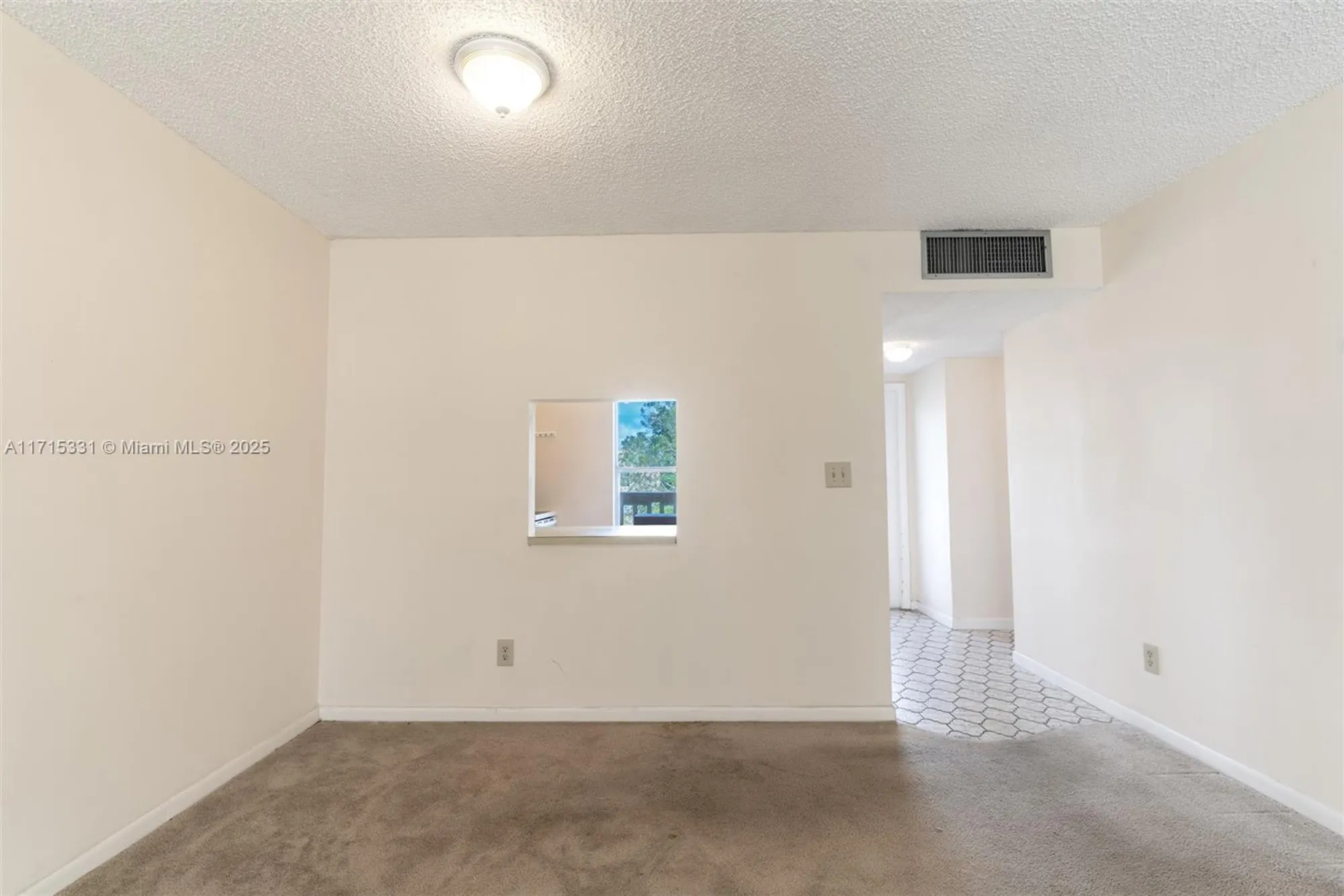 Property Slideshow image 7 of 21 | 6051 nw 61st ave 307, Tamarac, FL, 33319