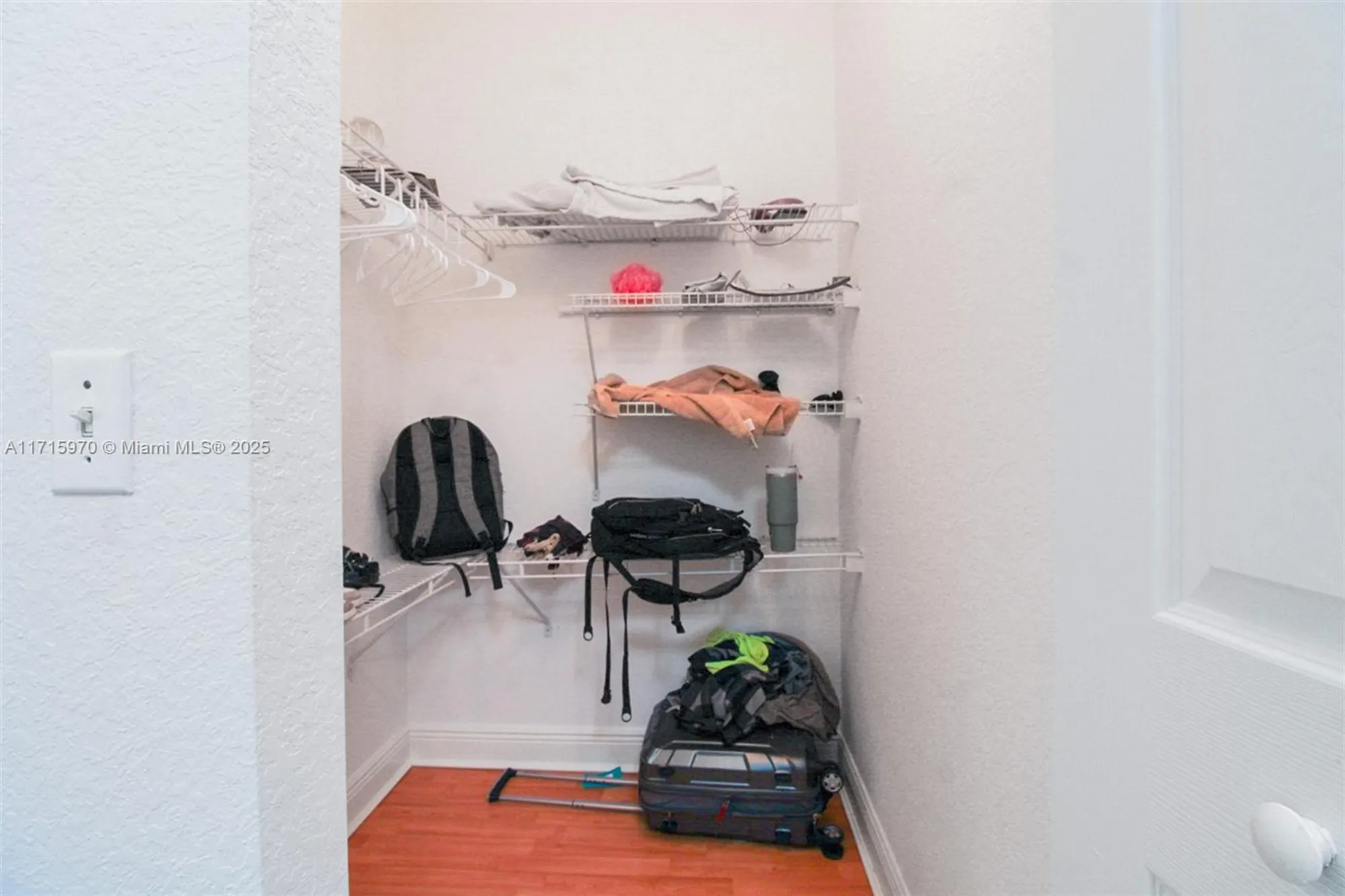 Property Slideshow image 26 of 31 | 7854 catalina cir, Tamarac, FL, 33321