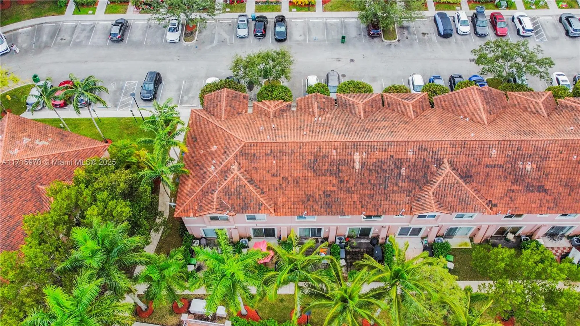 Property Slideshow image 29 of 31 | 7854 catalina cir, Tamarac, FL, 33321