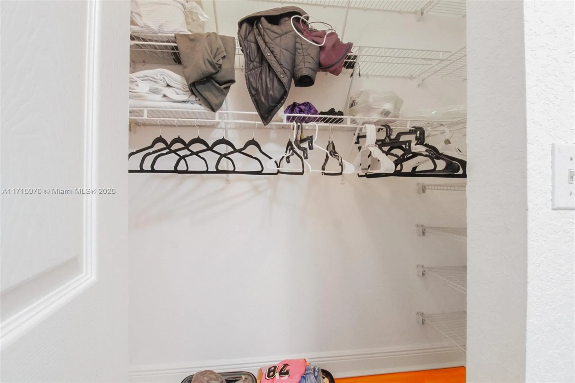 Property Slideshow image 20 of 31 | 7854 catalina cir, Tamarac, FL, 33321