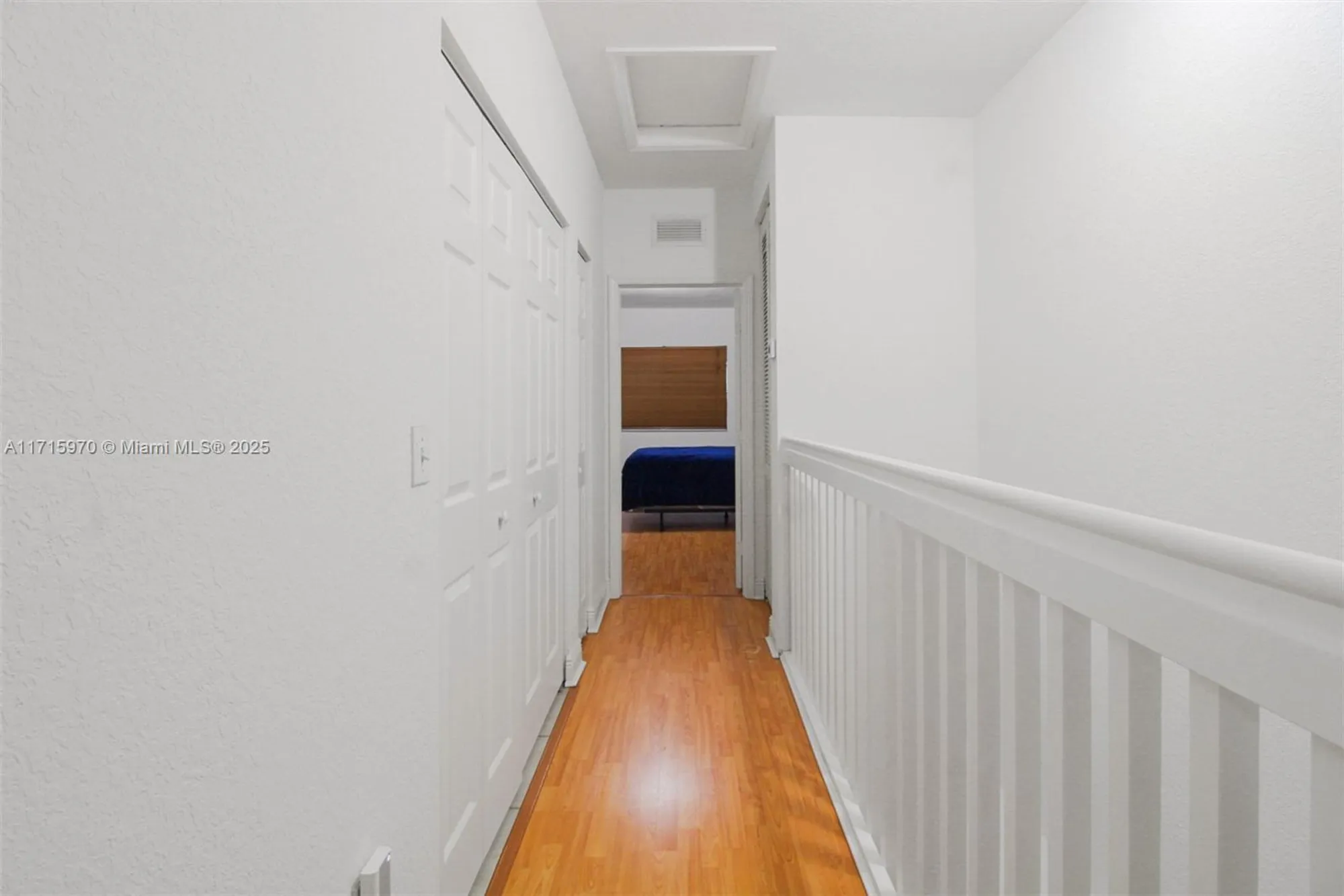 Property Slideshow image 8 of 31 | 7854 catalina cir, Tamarac, FL, 33321