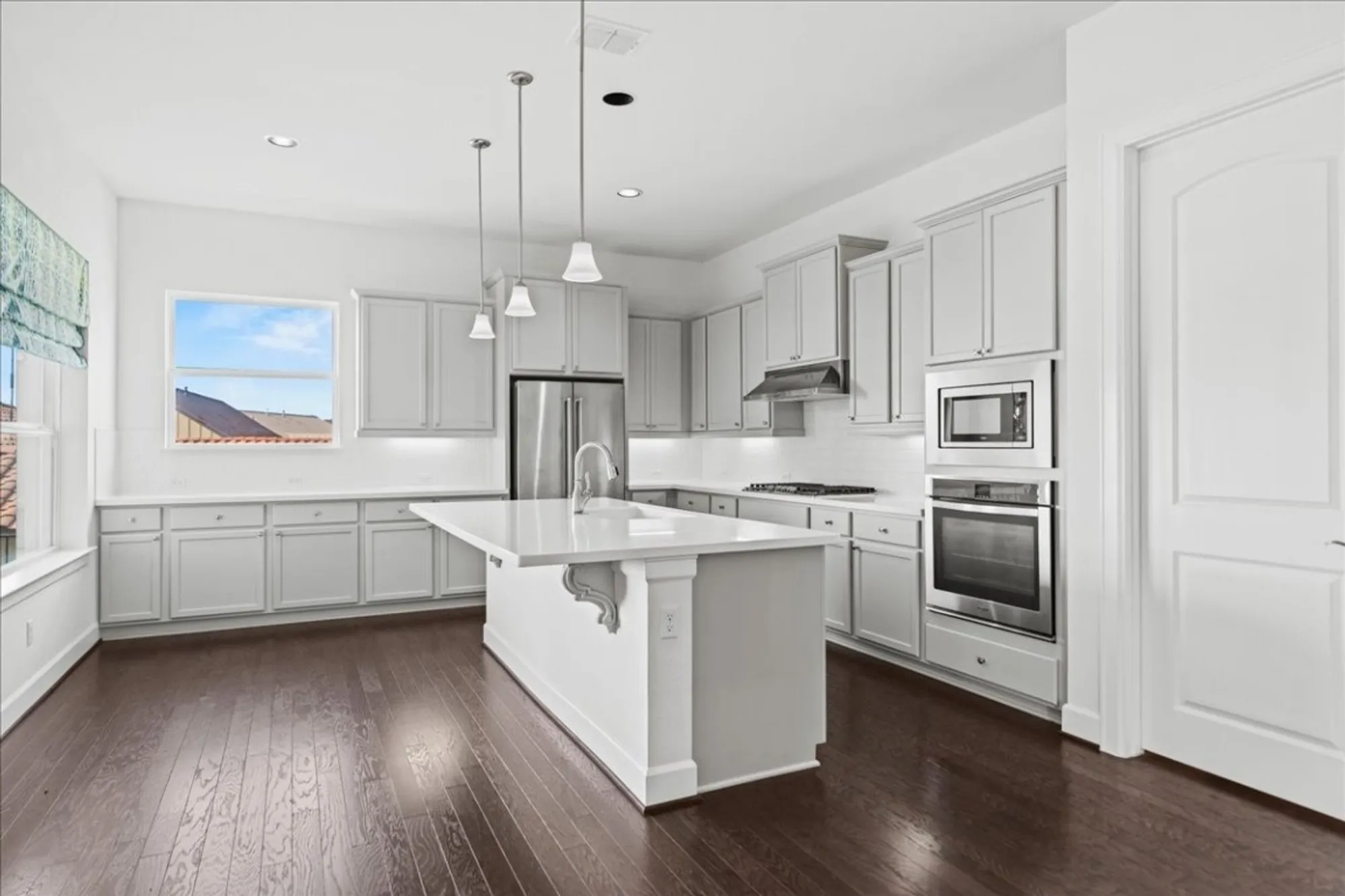 Property Slideshow image 4 of 27 | 609 dancing oak ln, San Marcos, TX, 78666