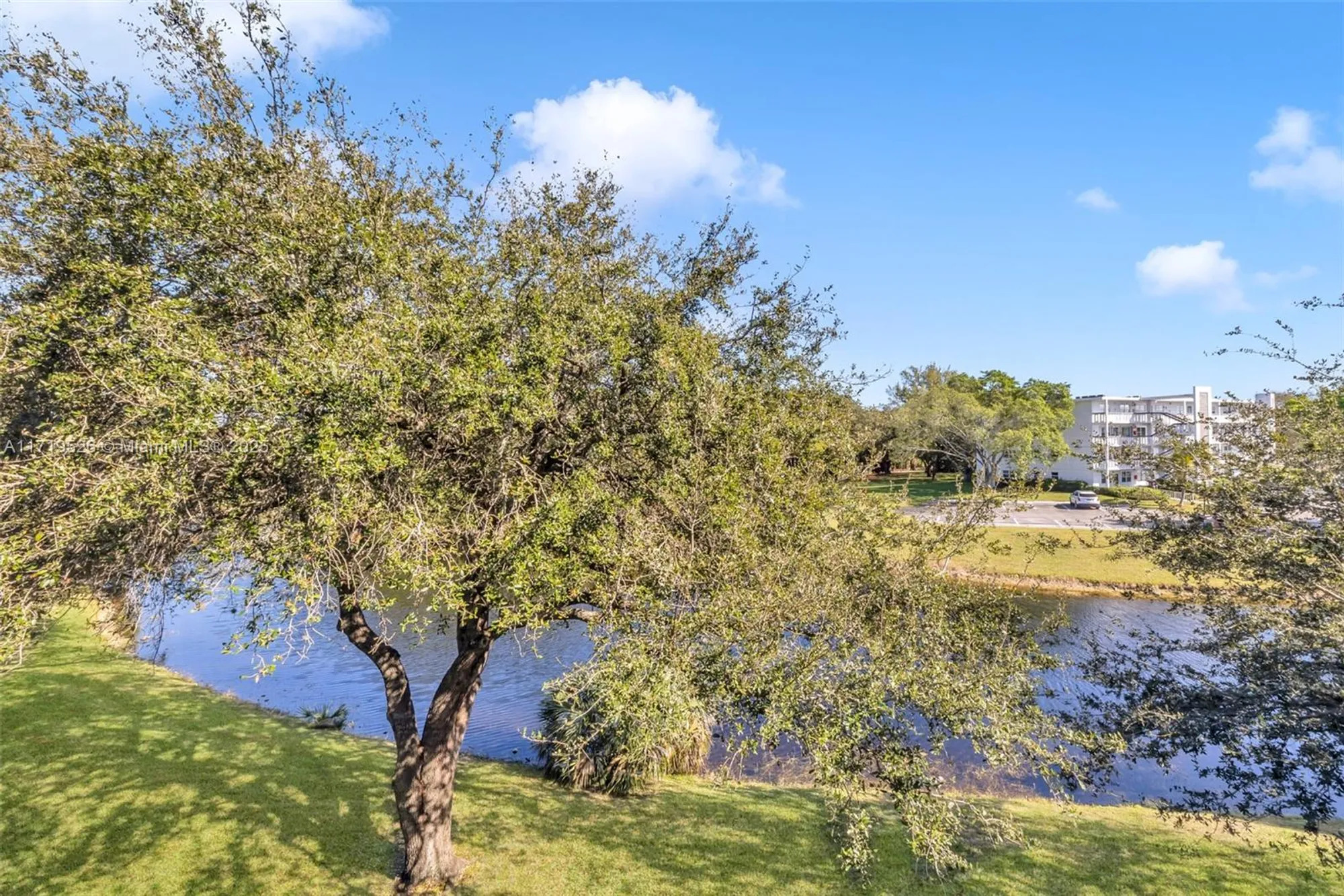 Property Slideshow image 25 of 43 | 3037 newport h # 3037, Deerfield Beach, FL, 33442