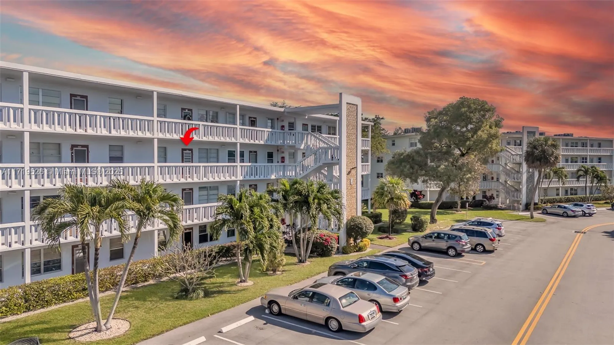 Property Slideshow image 4 of 43 | 3037 newport h # 3037, Deerfield Beach, FL, 33442
